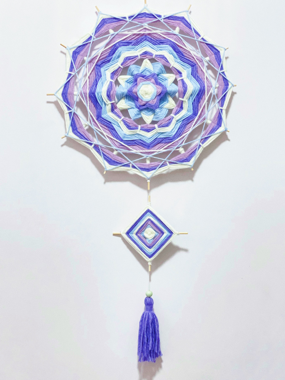 曼达拉毛线编织《星河》 慢吞吞的编了一个晚上,终于完成了曼达拉!