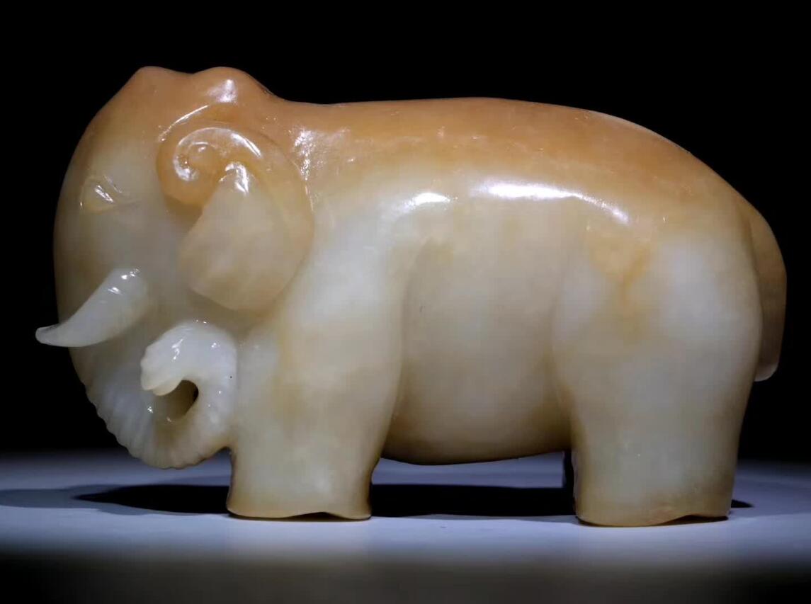 和田玉《大象》摆件「旧藏」重419g