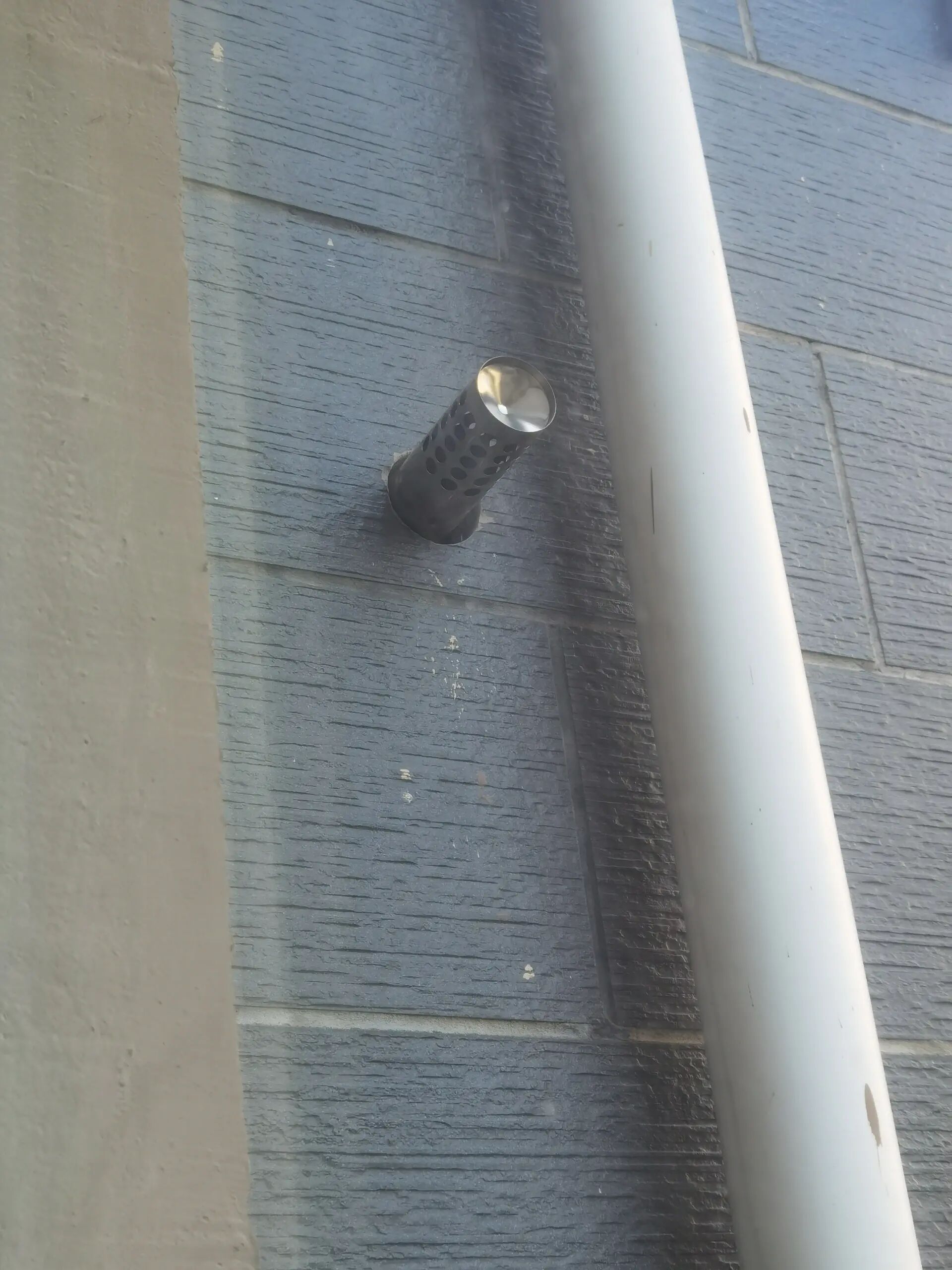 燃气热水器口下雨进雨水