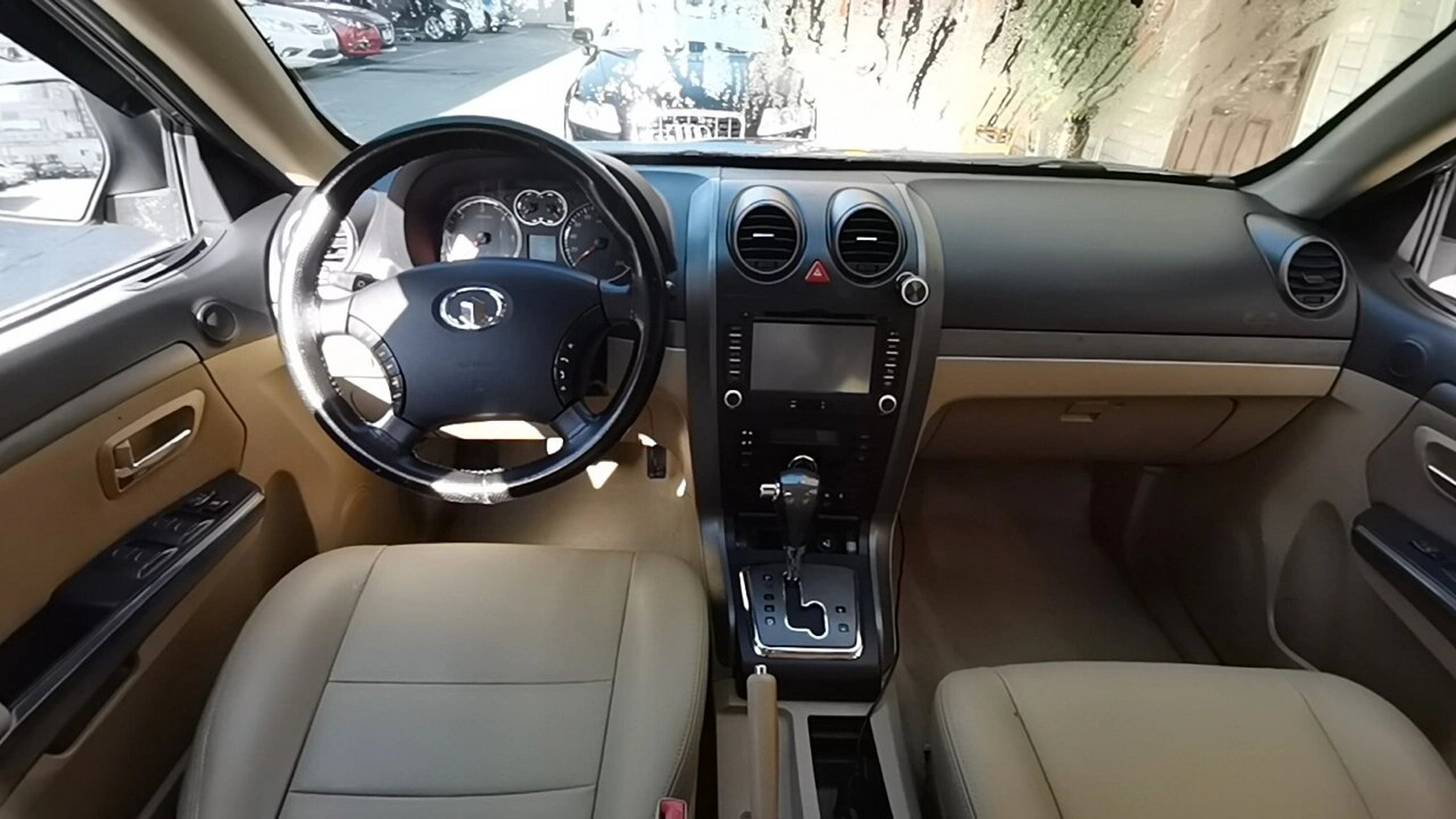 哈弗柴油自动挡 2011年柴油自动挡的哈弗h5,车况精品,全车就只有两个