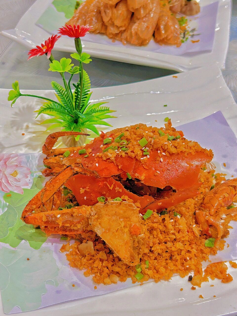 每次去三亚玩必带朋友吃这家9799三亚琼刘记海鲜 店里面海鲜品种