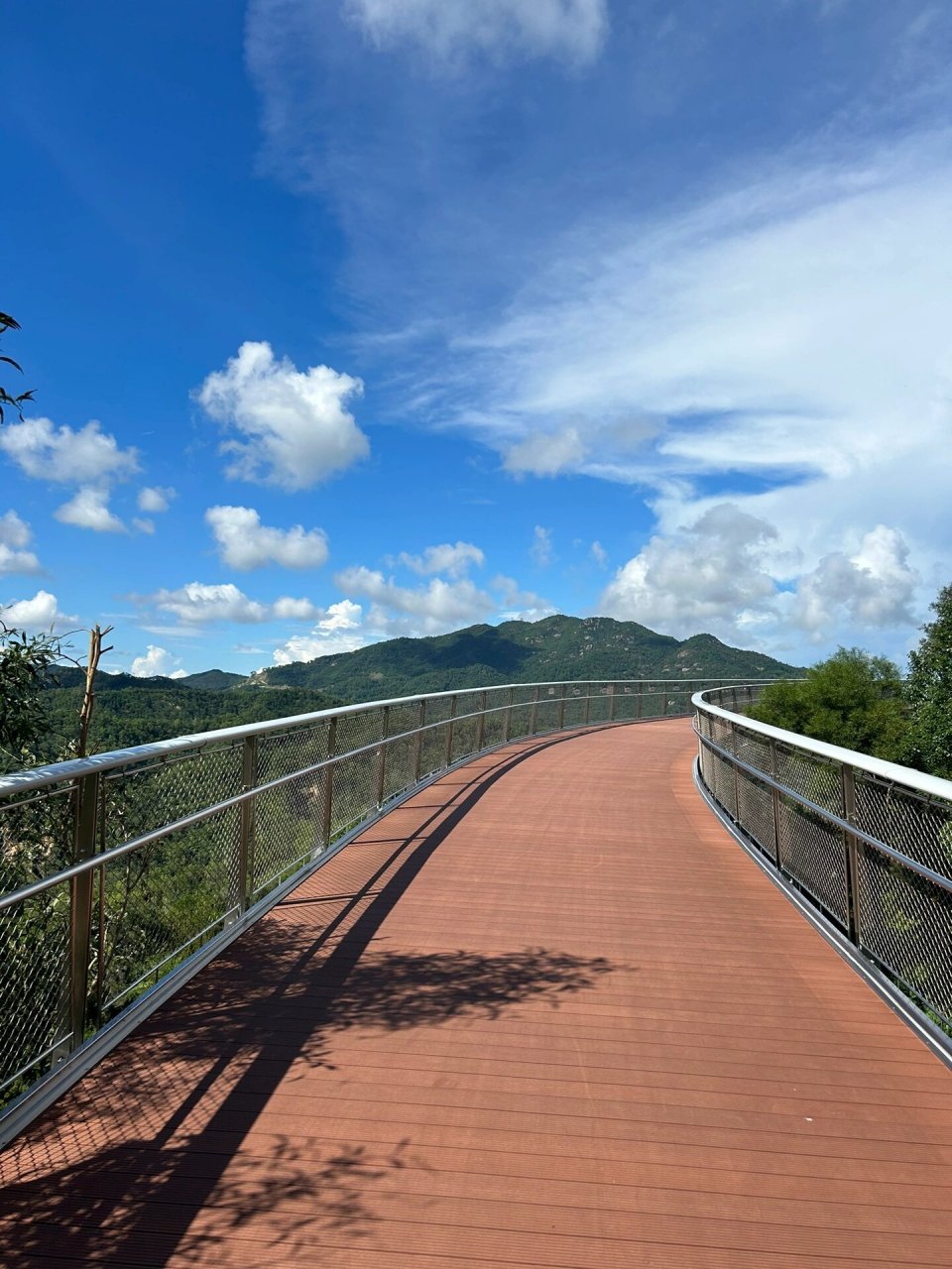 珠海绝美栈道 之前跟朋友只走了海天公园-大镜山社区公园段,这个周末
