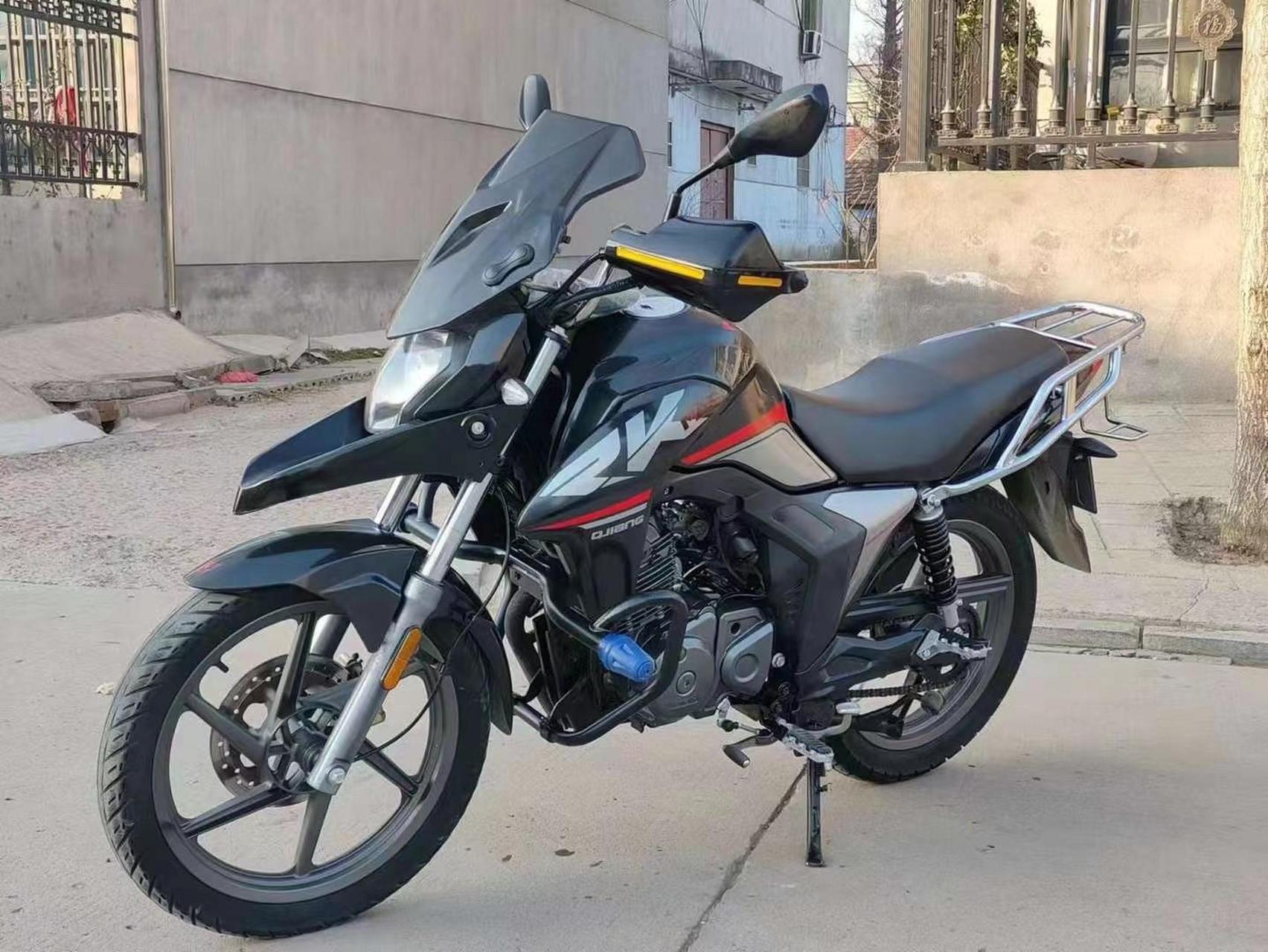 摩托车 精品贝纳利钱江150-26p猛龙,手续齐全(车牌行驶证大本)采用国