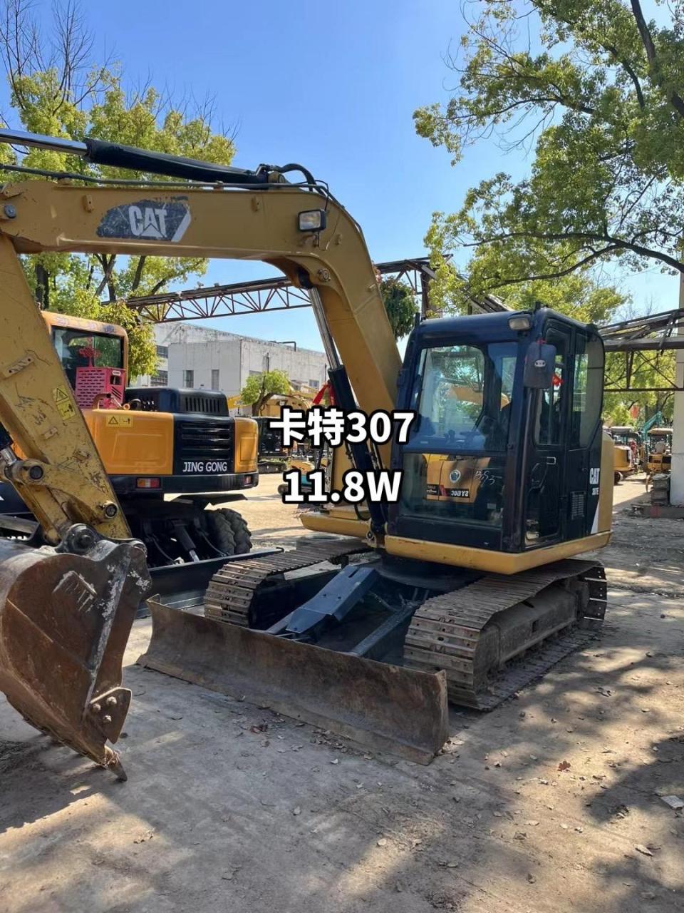 99 我们自豪地向您推荐卡特307挖掘机,这是一款实力派的工程利器,为