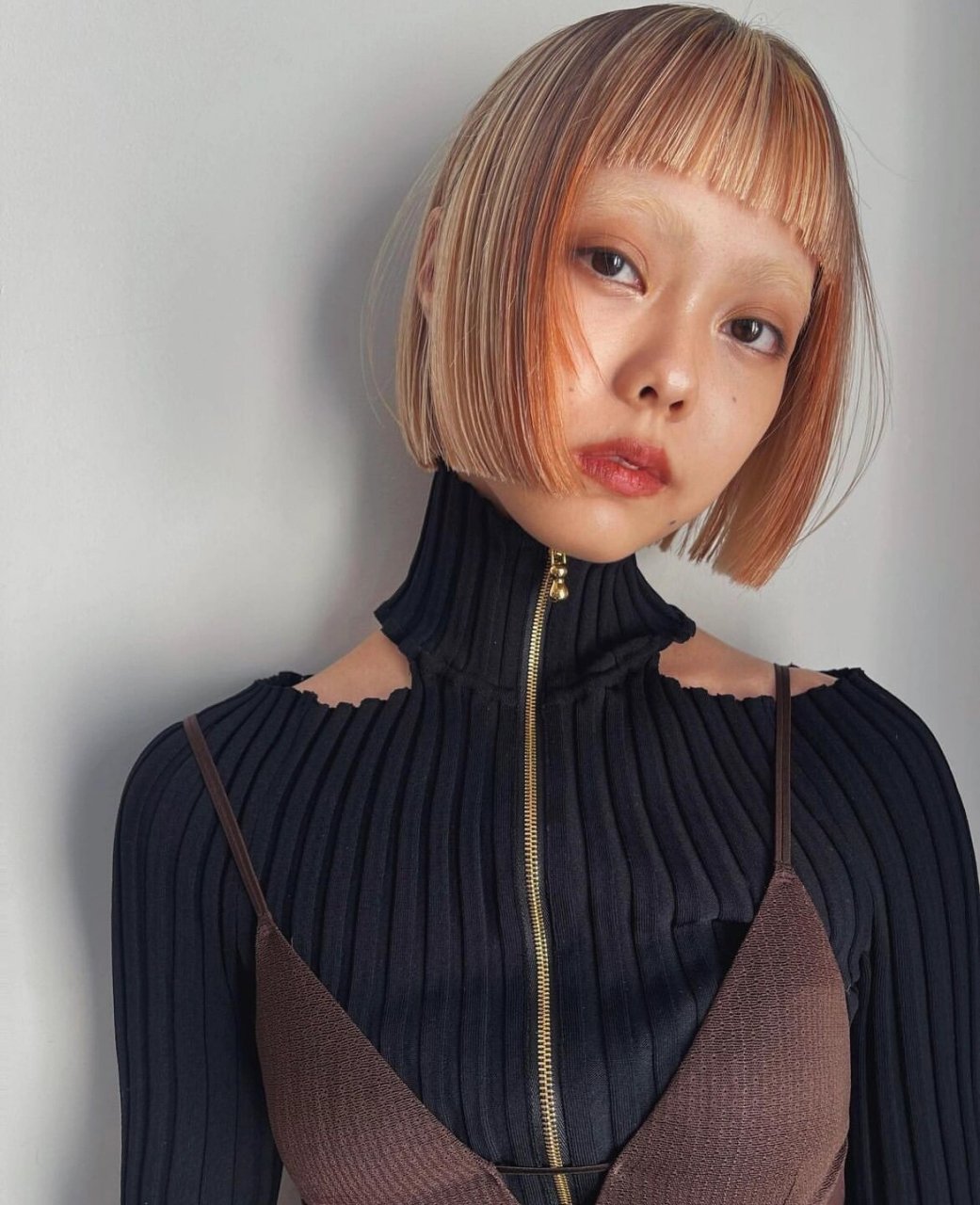 双色染设计 暖橘色 甜美风格 一刀切氛围感短发 眉上刘海 时尚设计感