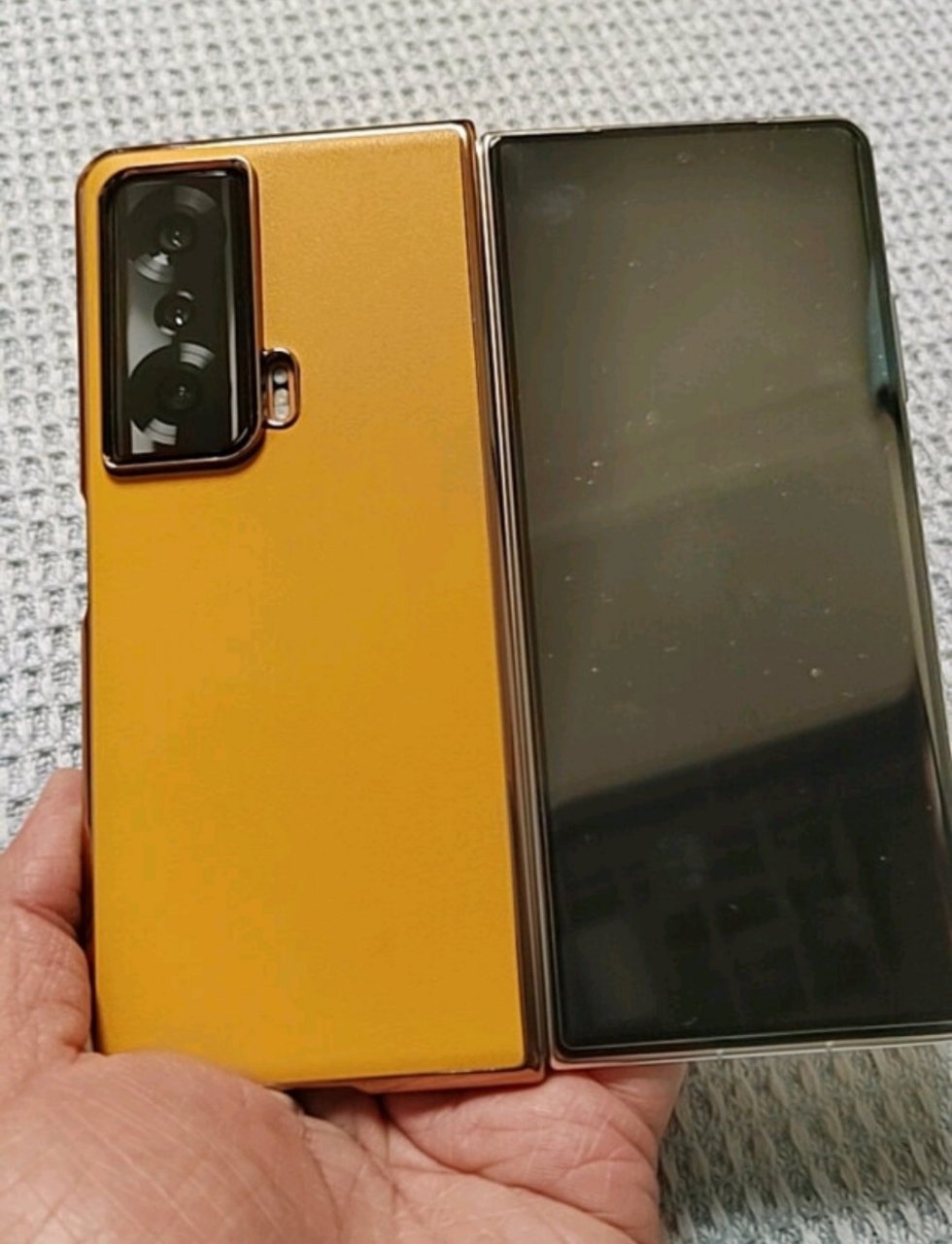 数码资讯#  新款荣耀折叠屏旗舰 magic v2对标华为mate x3.