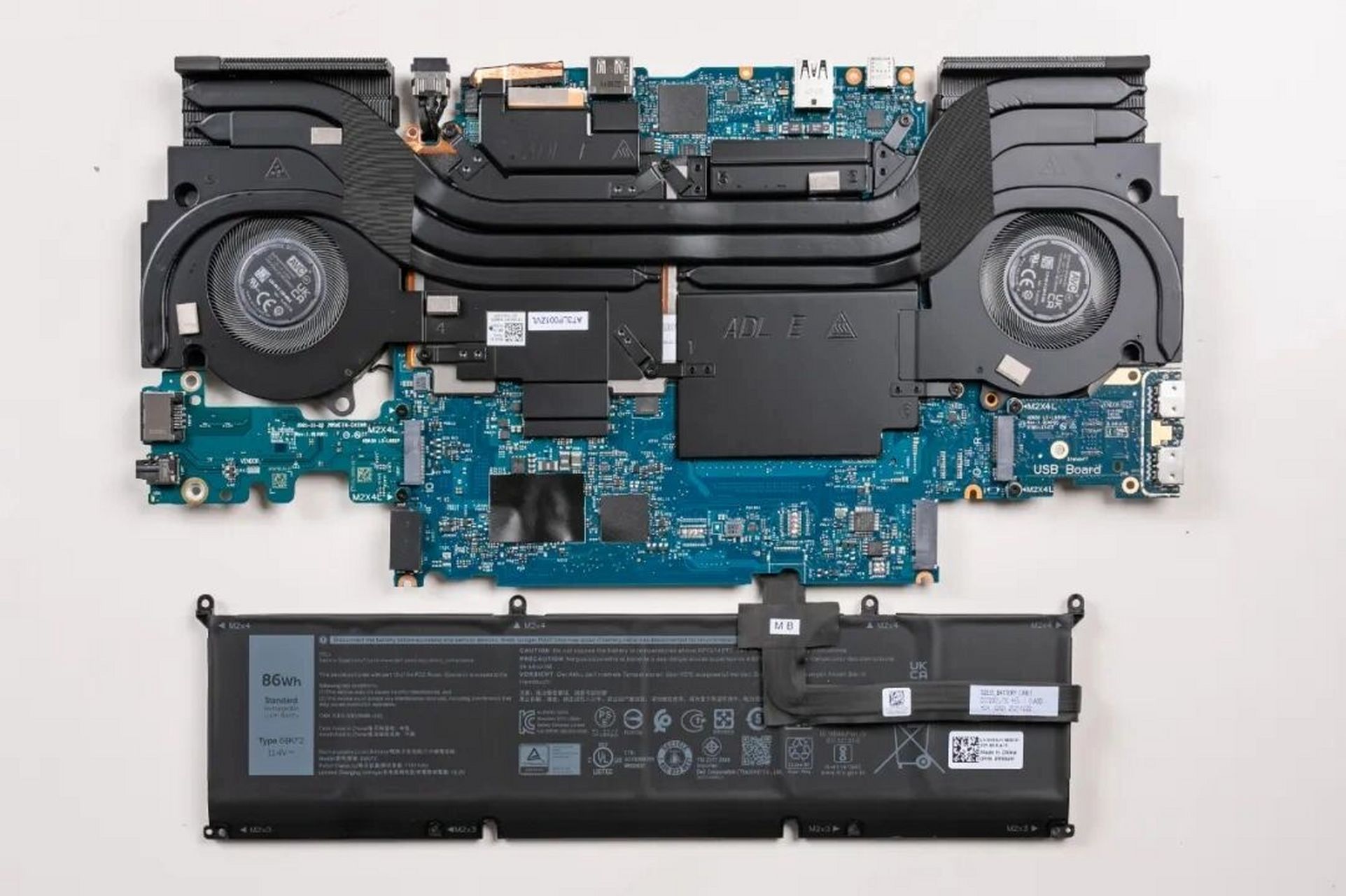 今年和去年的戴尔g系列游戏本属实能把人气的够呛 不说了,晒拆机图!