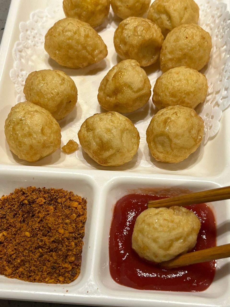 海底捞炸鹌鹑蛋!好好吃! 可以叫店员帮忙炸一下～ get新吃法!