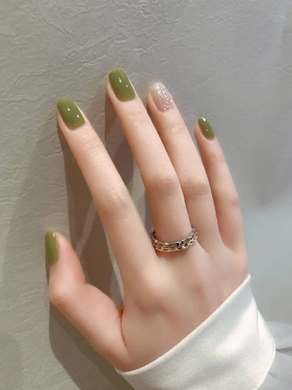 2023显白绿色美甲91亮片清新高级感美甲 超显白绿色美甲91亮片