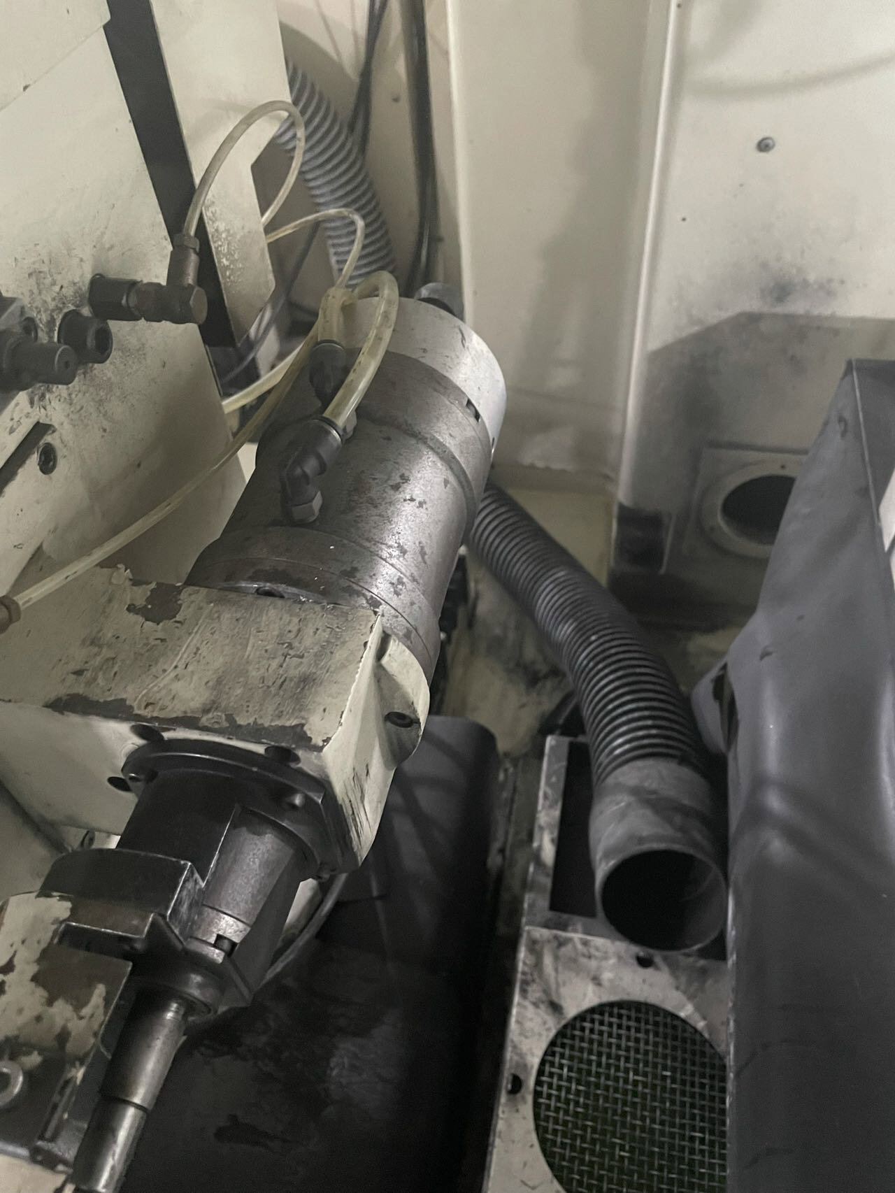 光学曲线磨 日本wiada97pgx-2500n光学曲线磨床在位出