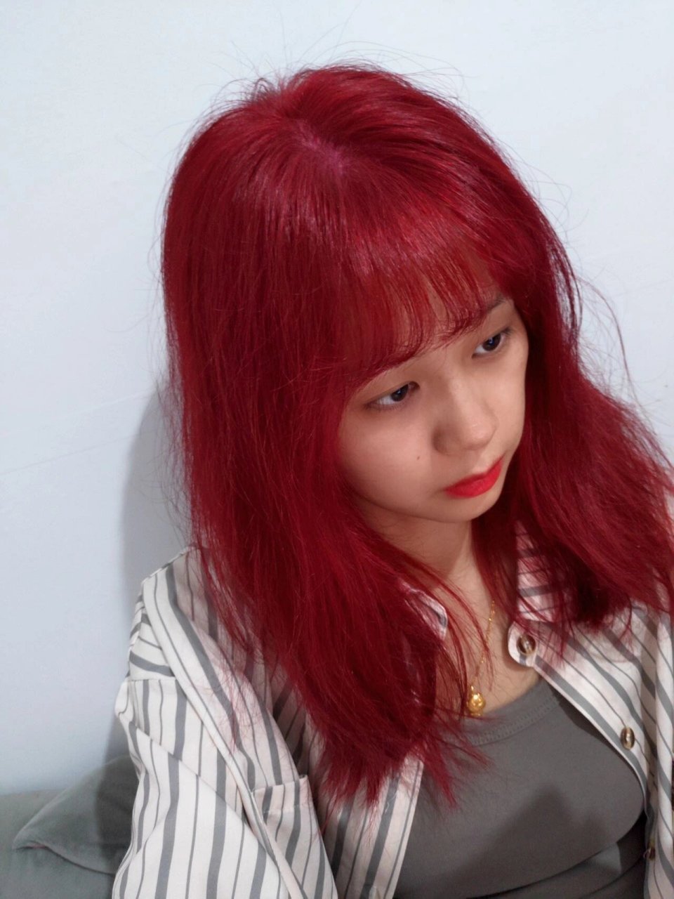 染了个火龙果发色!呜呜呜!