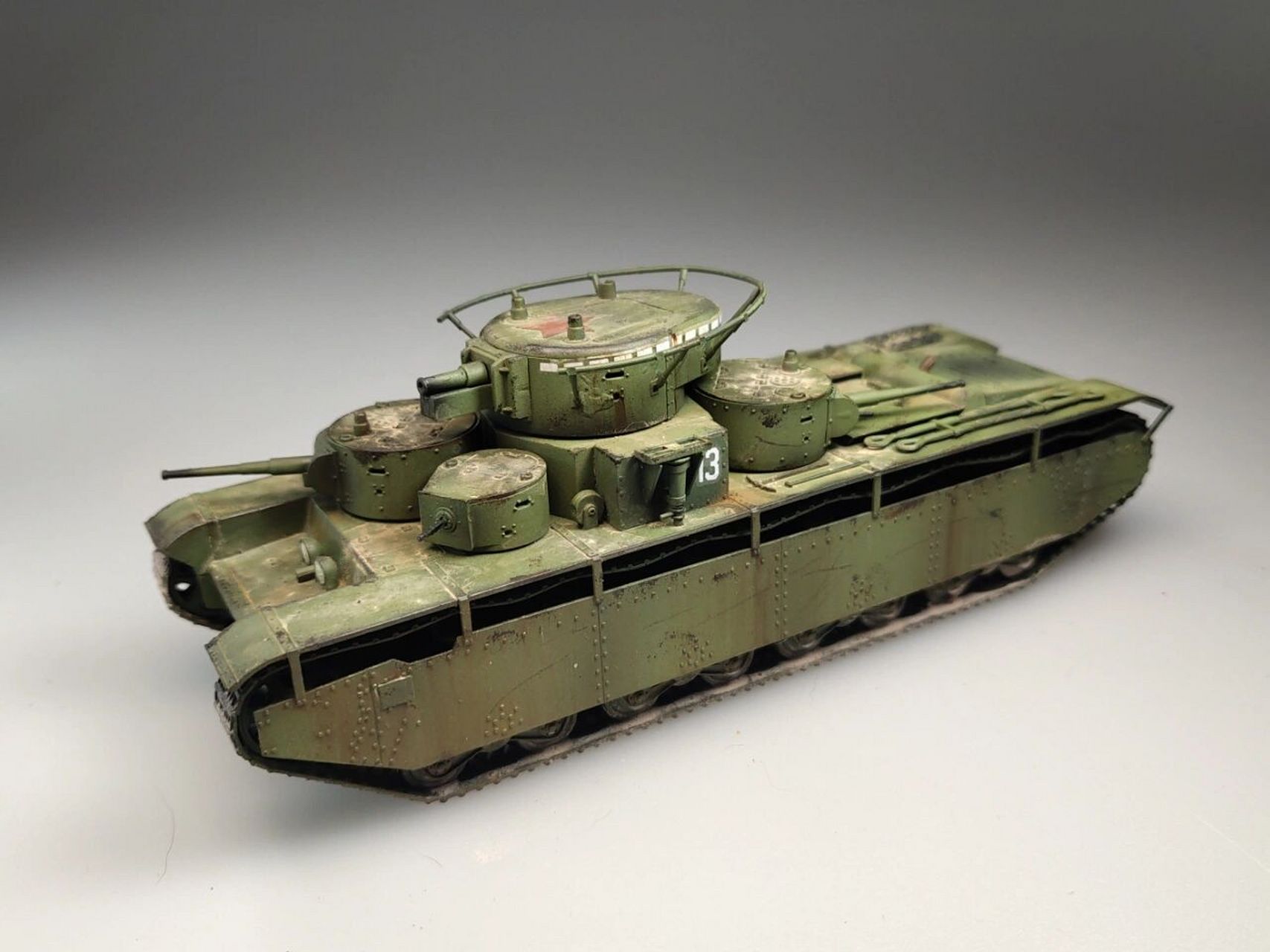 陆地巡洋舰二战苏联t35多炮塔坦克     t-35重型坦克,是20世纪30年代