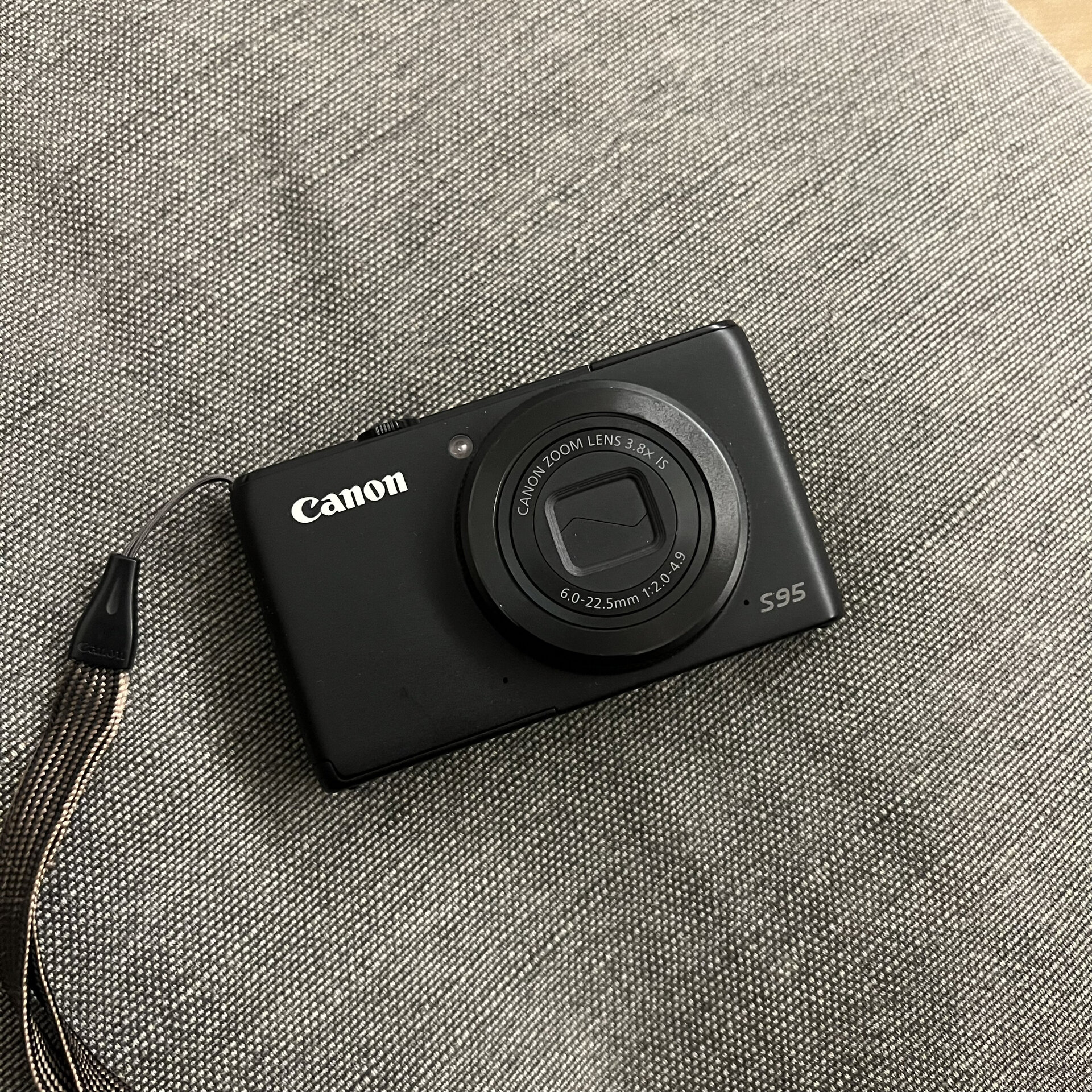 佳能s95 ccd相机 几乎全新