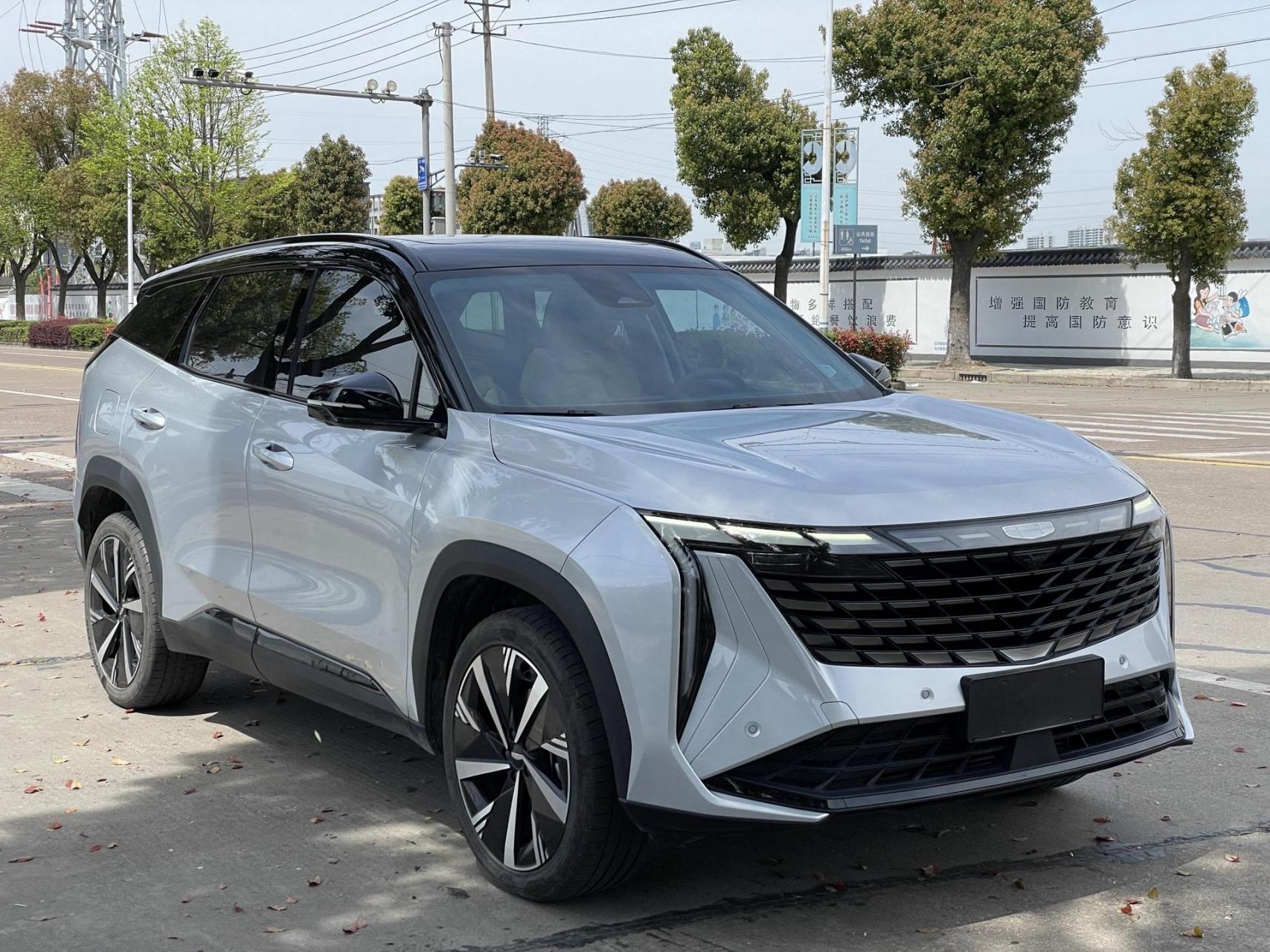 0t旗舰选配6000 上牌日期:2023年2月 车辆车型:越野车 车辆产地:国产