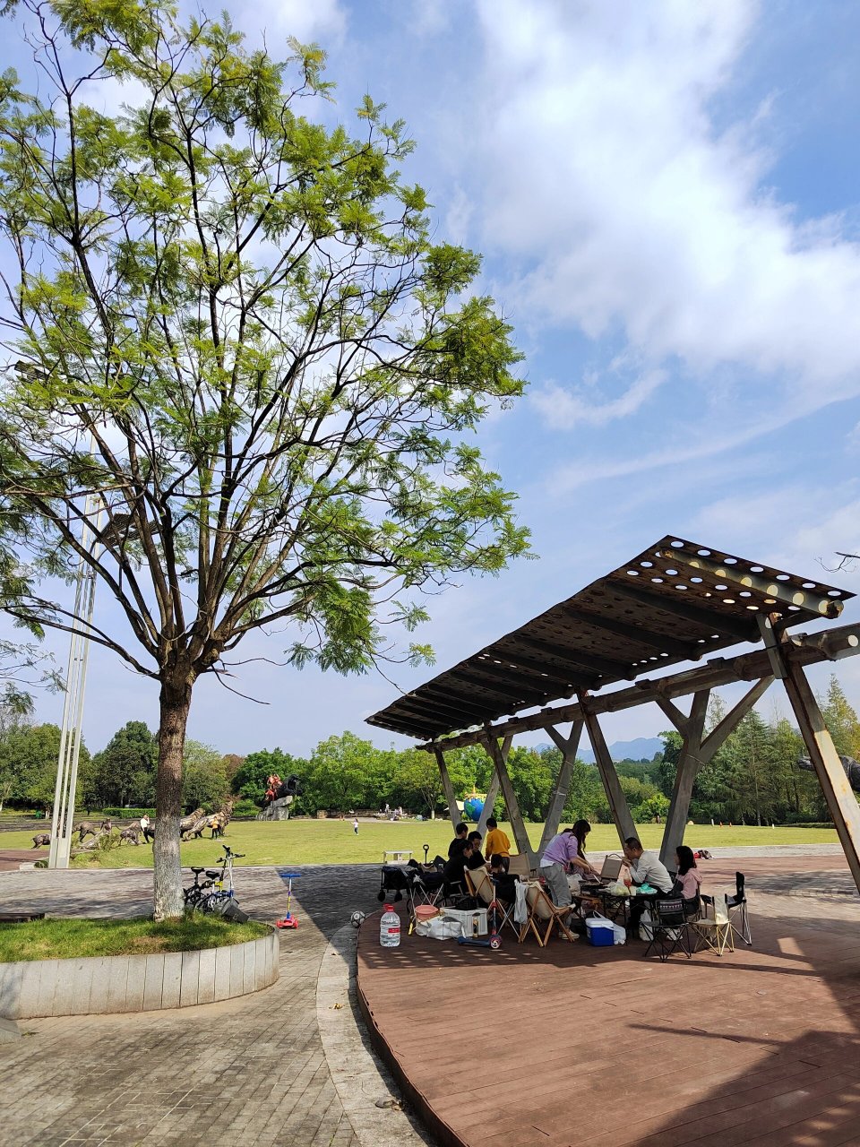 可露营可骑车可划船的冷门宝藏公园 不得不说龙兴御临河两岸真的是太