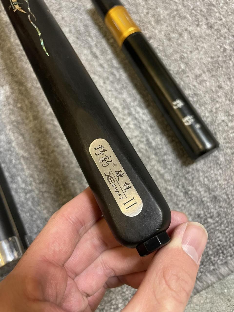 新到野豹硬核2,球杆整体9成新,n20球杆编号,轻微使用痕迹,直度没问题