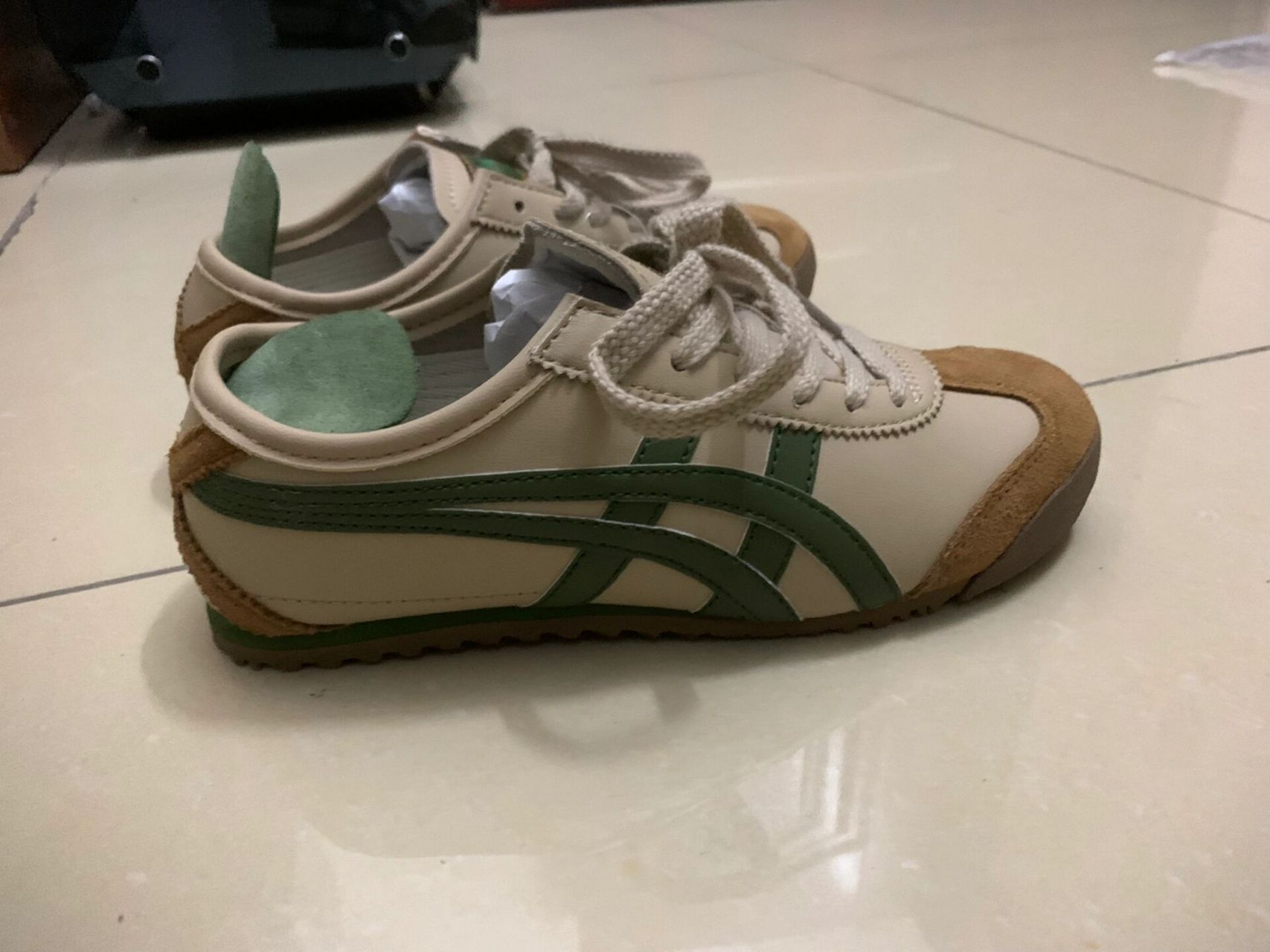 onitsuka tiger鬼塚虎mexico 66棕绿配色 出一双全新棕绿鬼冢虎,36码