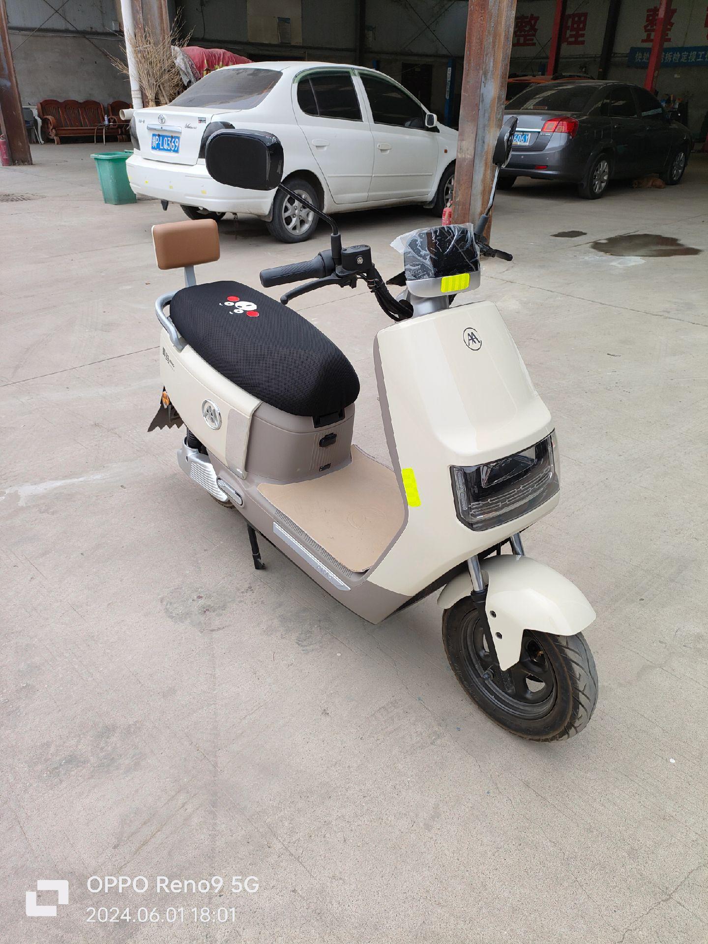 爱玛卫士.喜提电动车一辆,不为炫耀,只为纪念