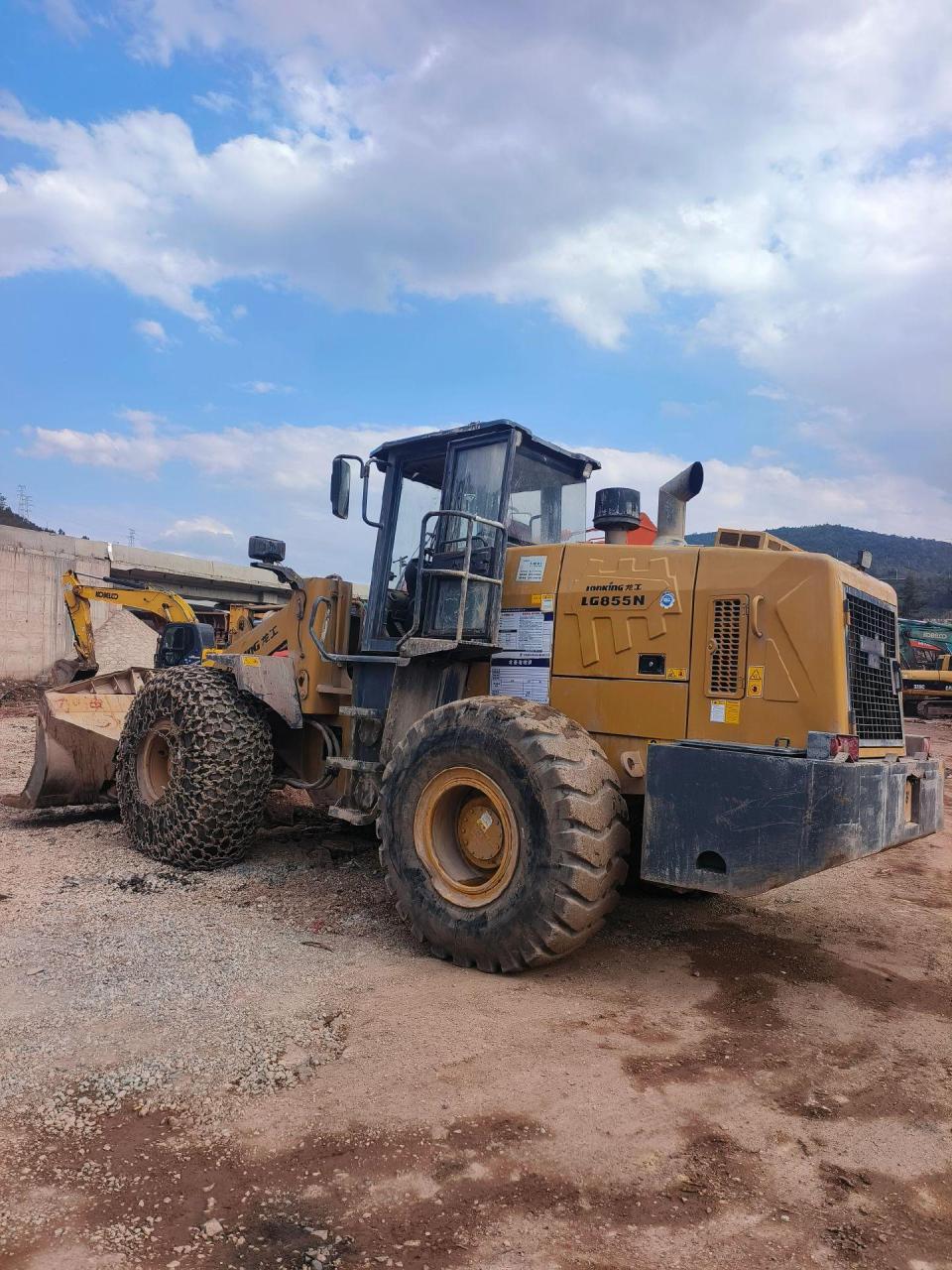 20年底龙工855n装载机