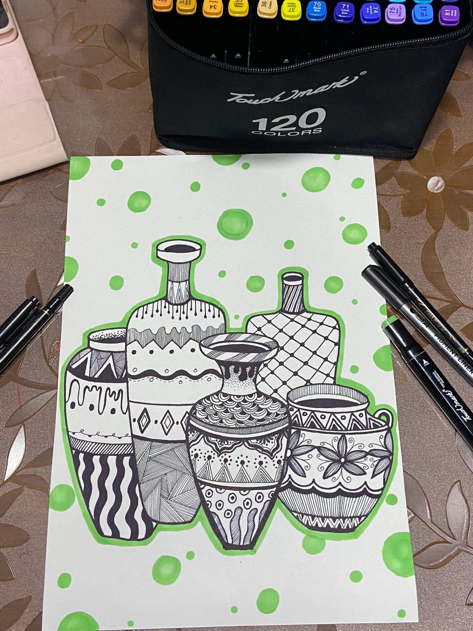 瓶瓶罐罐线描装饰画图片