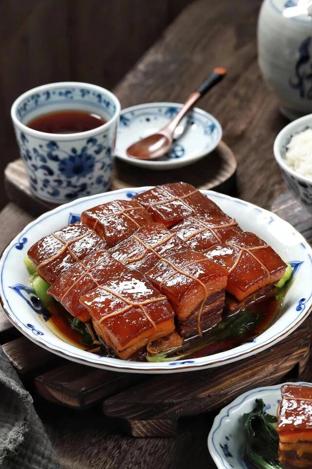 浙江十大名菜 浙江名菜 浙江是中国著名的美食之都,拥有丰富多样的