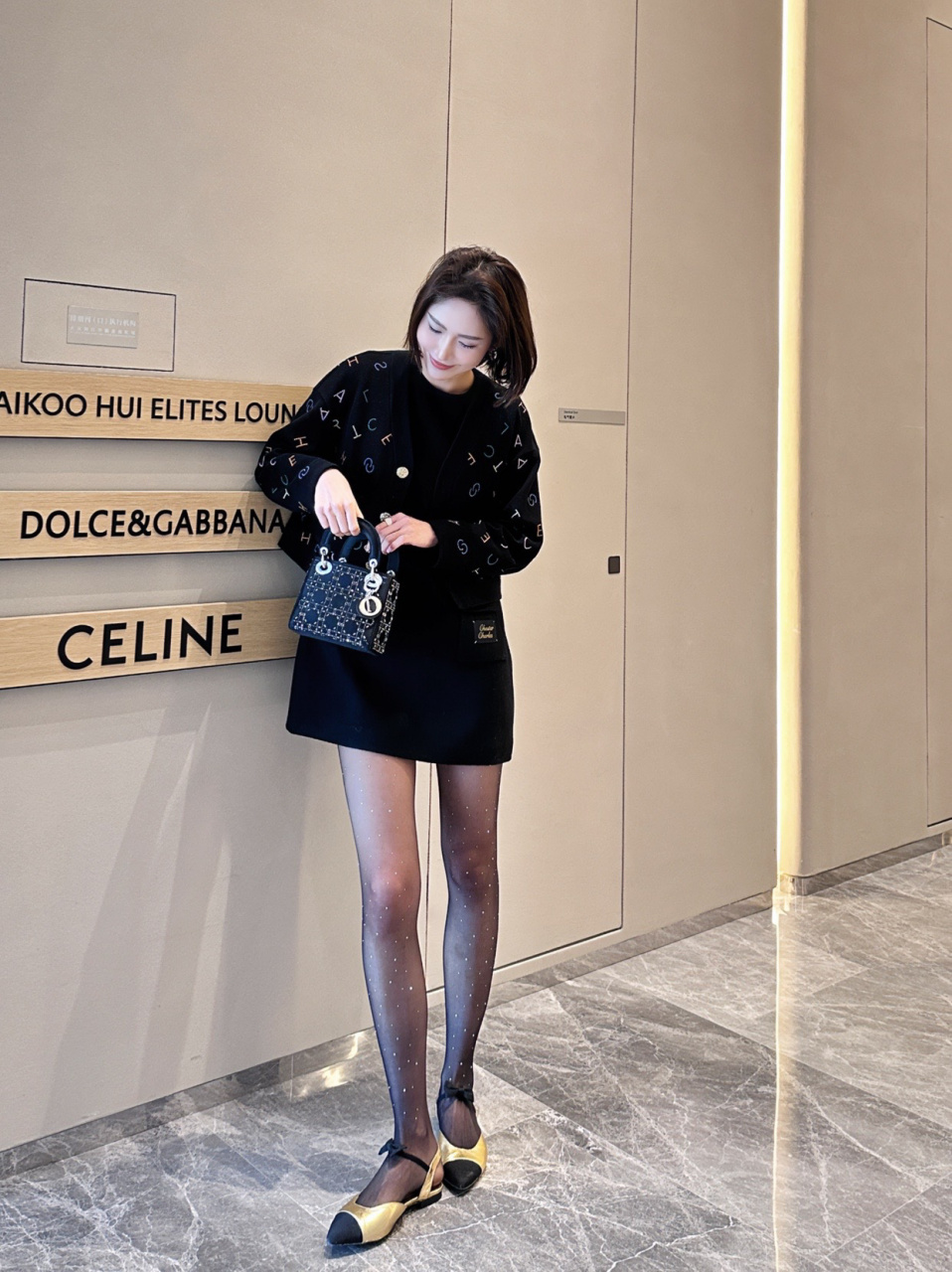 经典chester charles|烫钻黑丝已回潮9615 今日的穿搭灵感是 喜欢