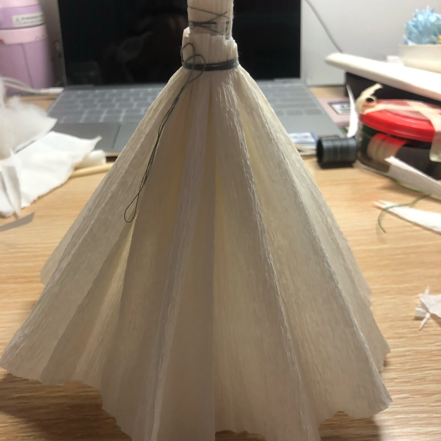 皱纹纸衣服