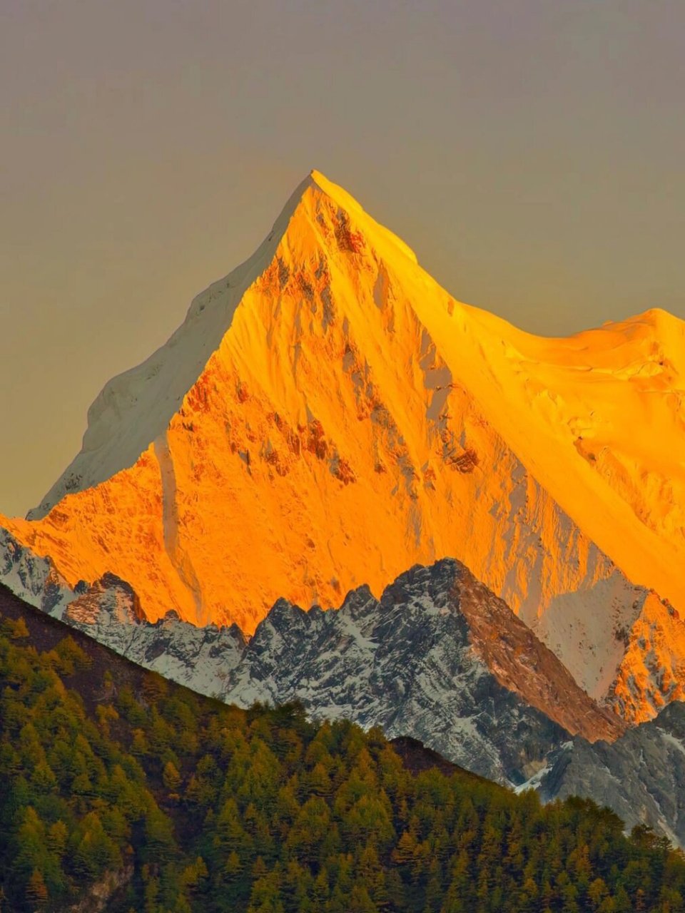 一组好看日照金山(原图) 一组好看的无水印日照金山壁纸,点赞给你们呀