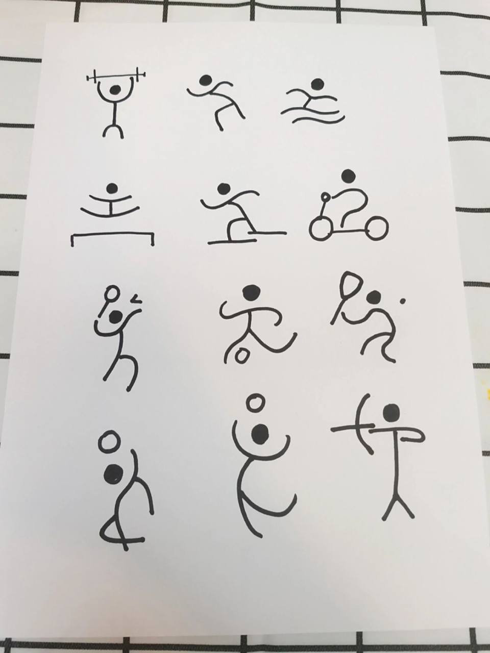 运动项目简笔画 99适合年龄:4岁以上 99主题元素:  举重,跑步