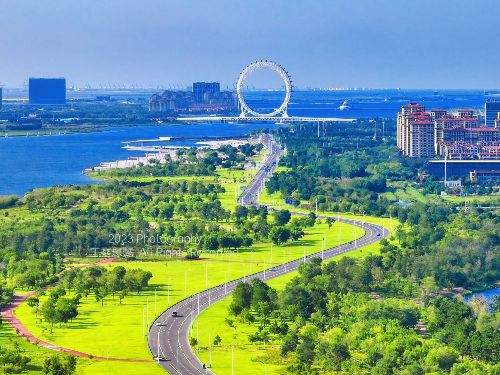 世界上最高的无轴式摩天轮竟然在山东潍坊市 "渤海之眼"摩天轮,位于