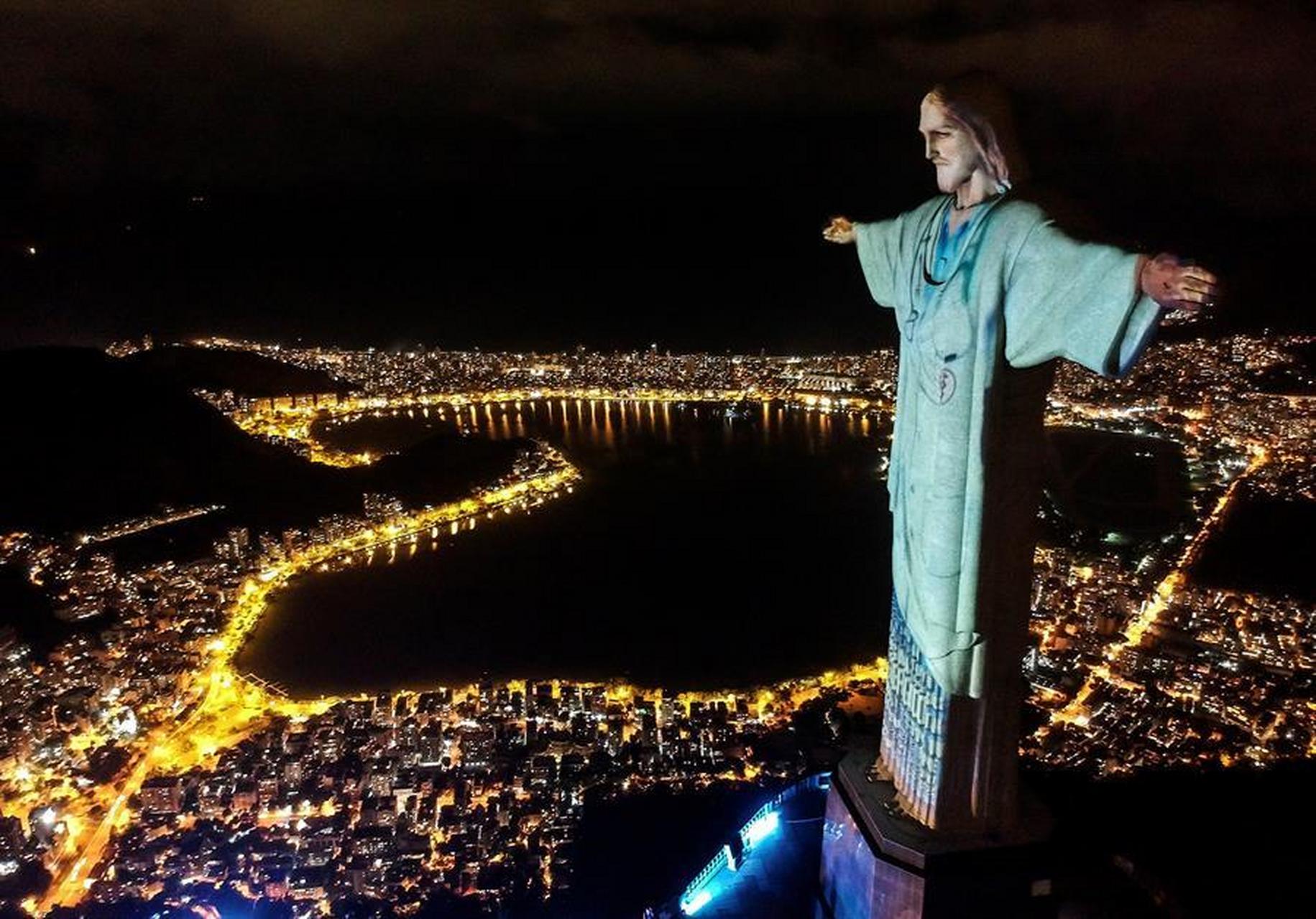 里约热内卢基督像夜景图片