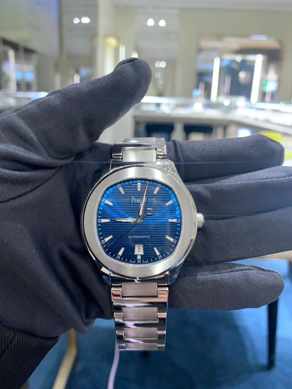 伯爵polo男士腕表 全球唯一一款圆形表壳枕型表盘的腕表 喜欢男表的