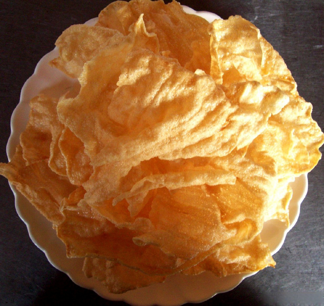 施甸豆片又名干兰片,是施甸县的传统名食,已有100多年的历史