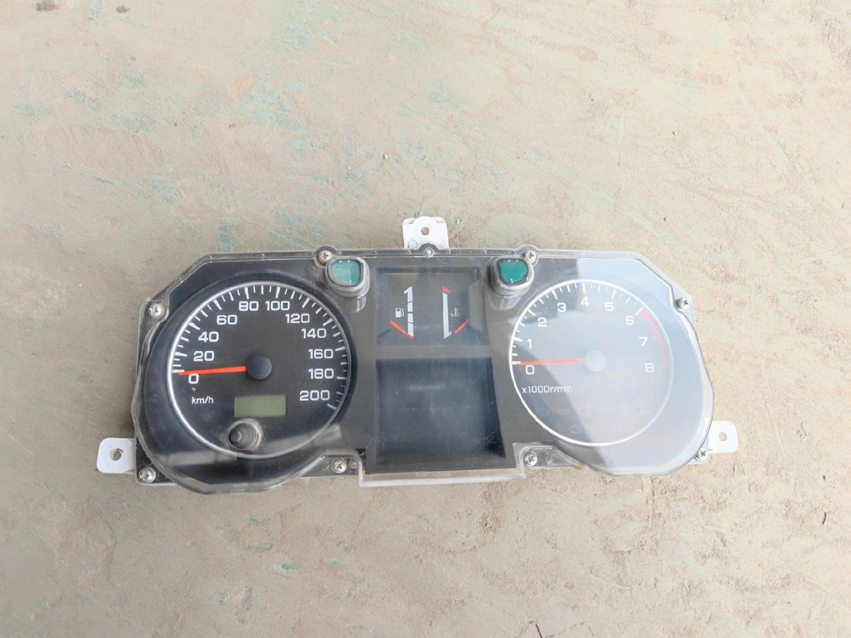 猎豹黑金刚原厂仪表盘总成 转速表 里程表 码表 原厂纯拆车.