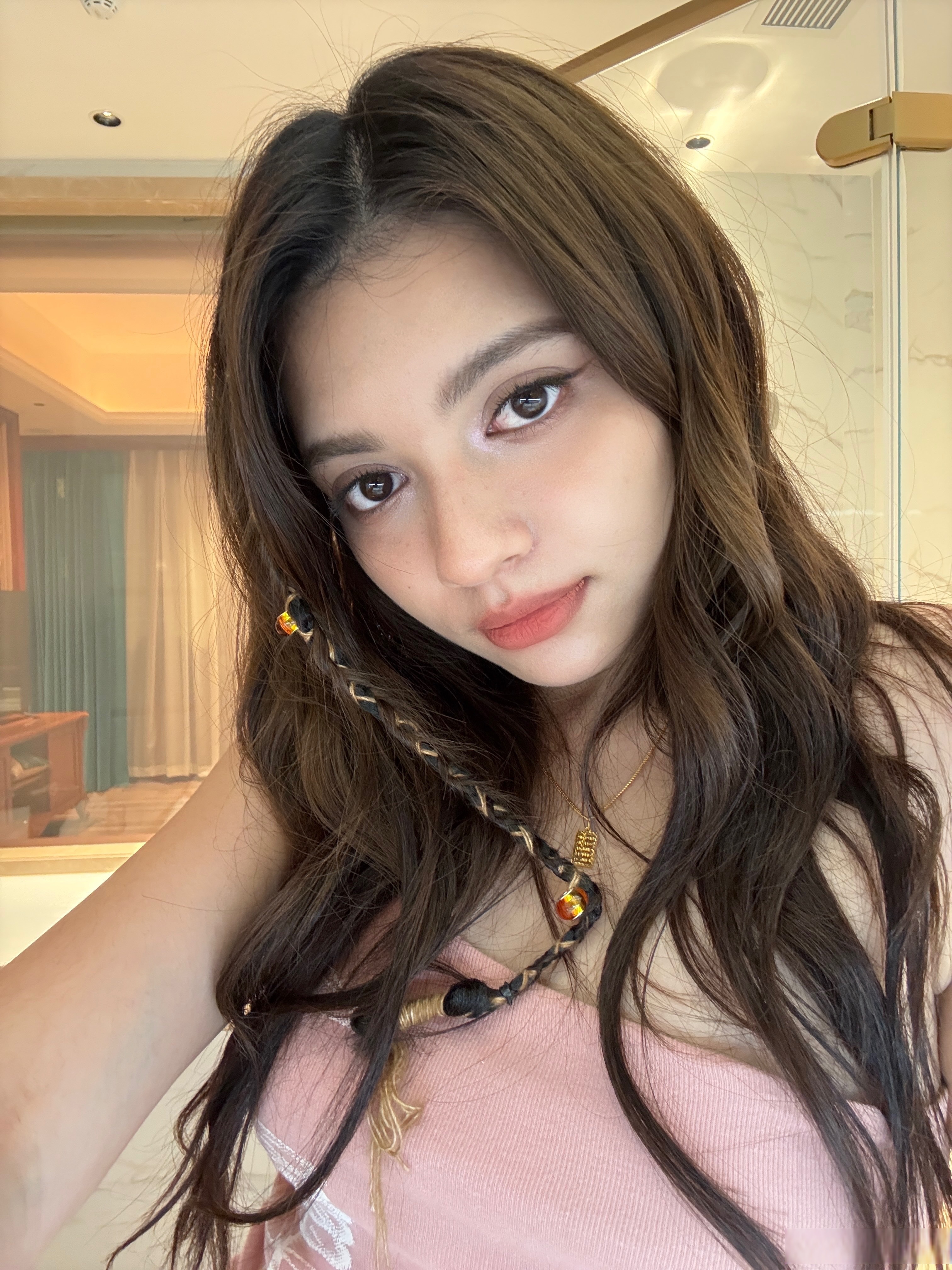 李佩玲超话 今晚8点微博直播见