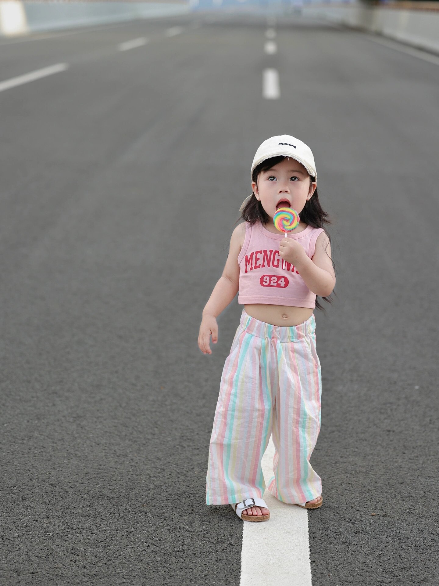 好可爱❗️ 走在路上被路人说小肚子好多肉肉 明明就是一肚子的