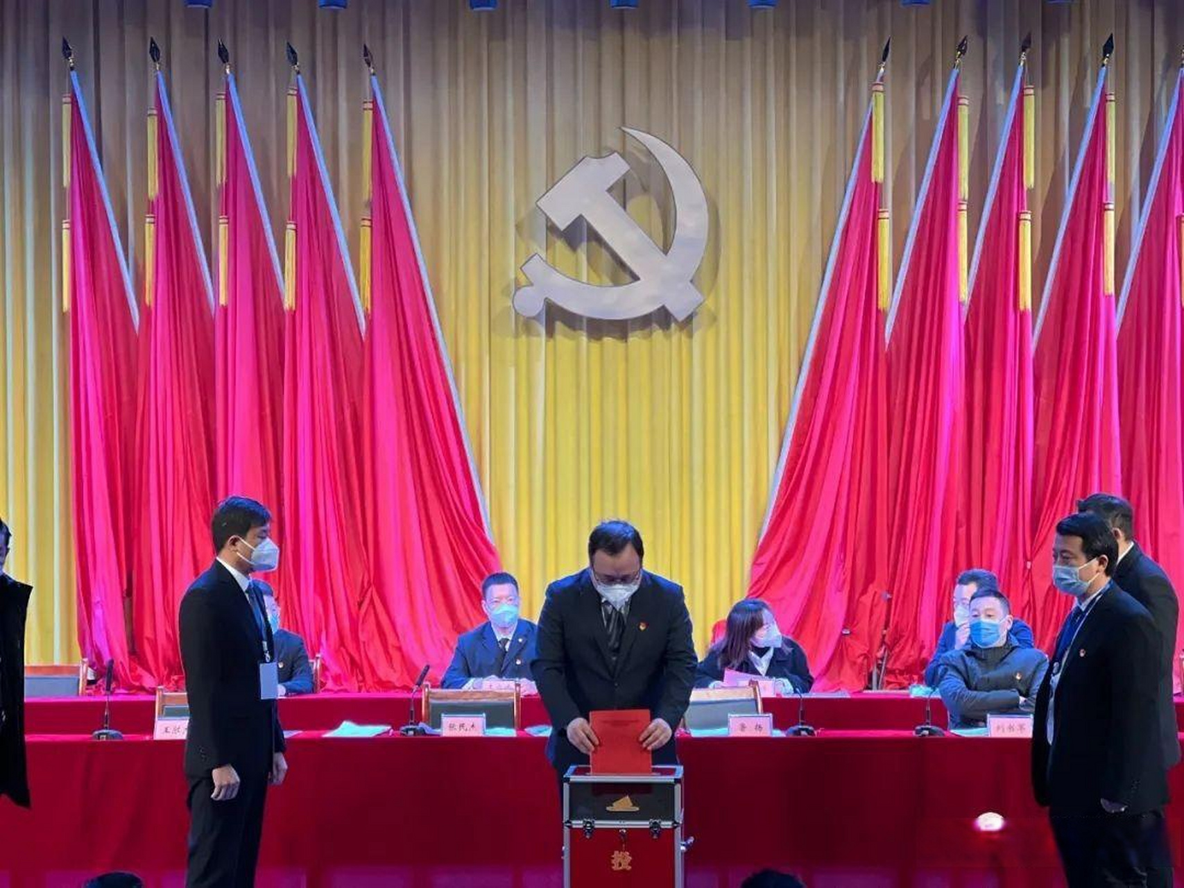 中共原阳县先进制造业开发区机关直属和企业委员会选举大会召开  12月