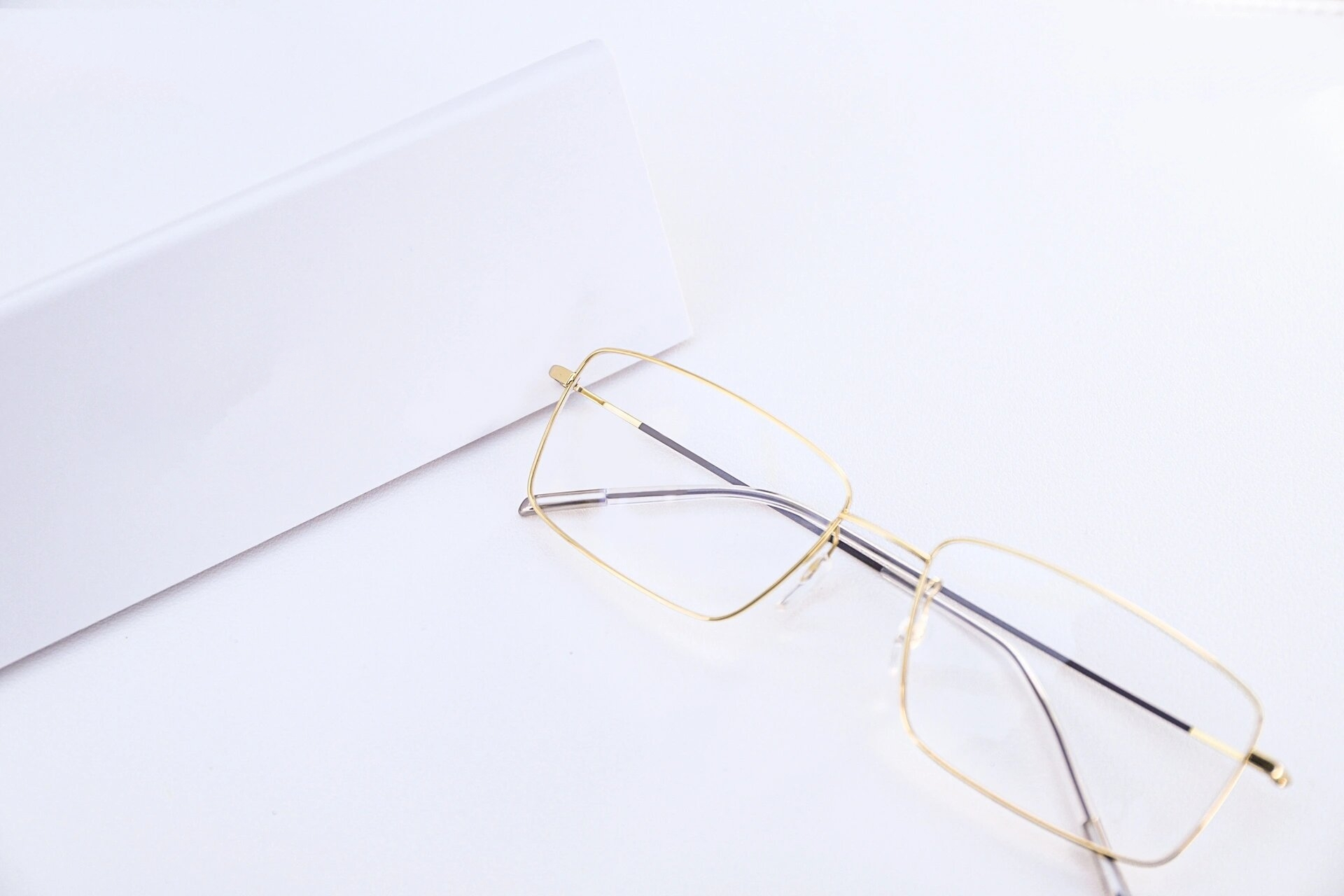 voss眼镜|贵公子朱正廷的金丝边眼镜 朱导师真真真的要来啦!