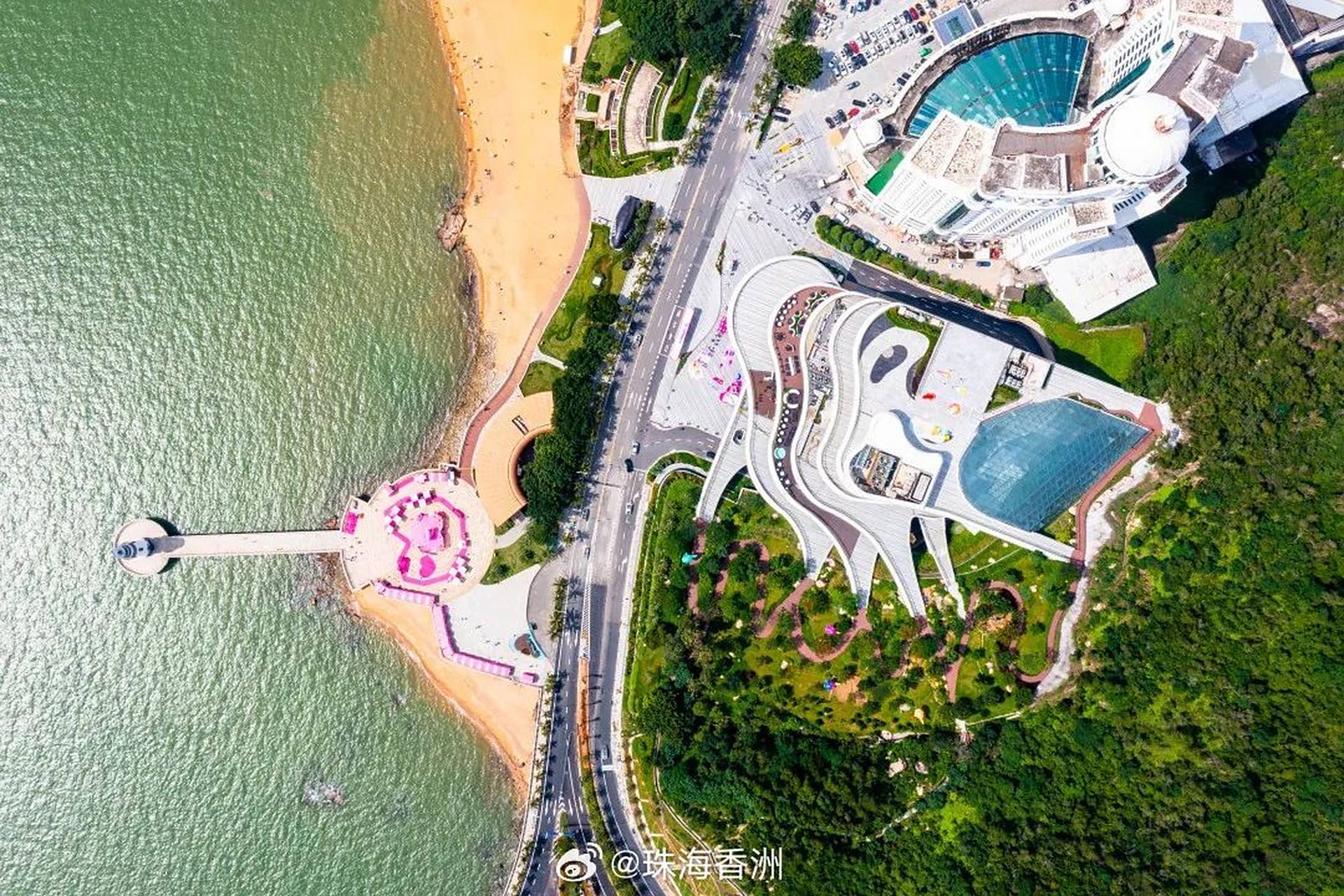 【珠海城市客厅:山海合观下的文旅新地标】顺延情侣路一路走来,自然