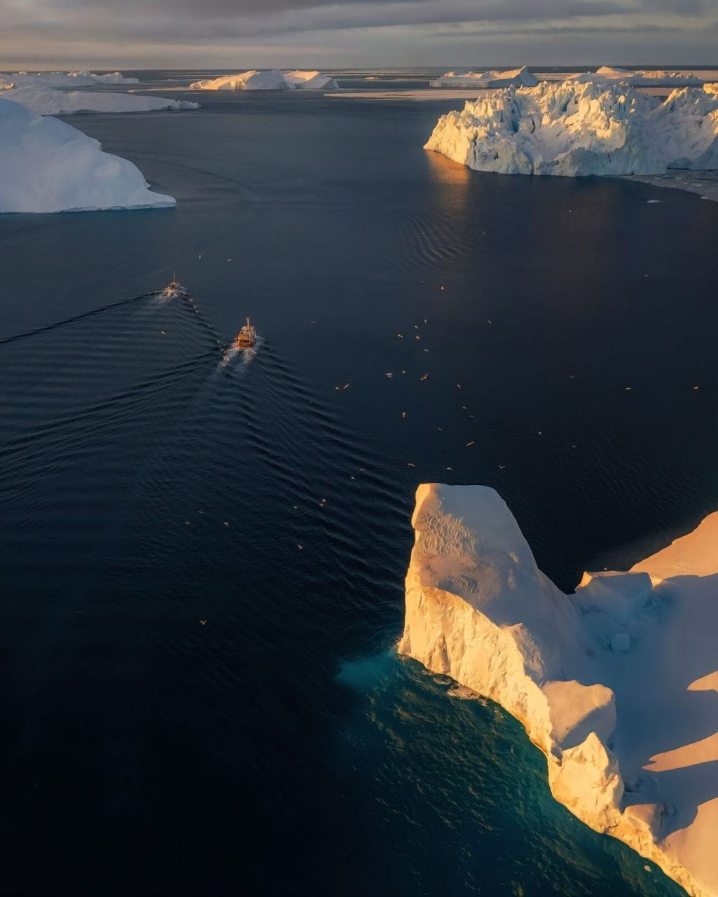 格陵兰岛 格陵兰岛(丹麦语:gr03nland;格陵兰语:kalaallit nunaat