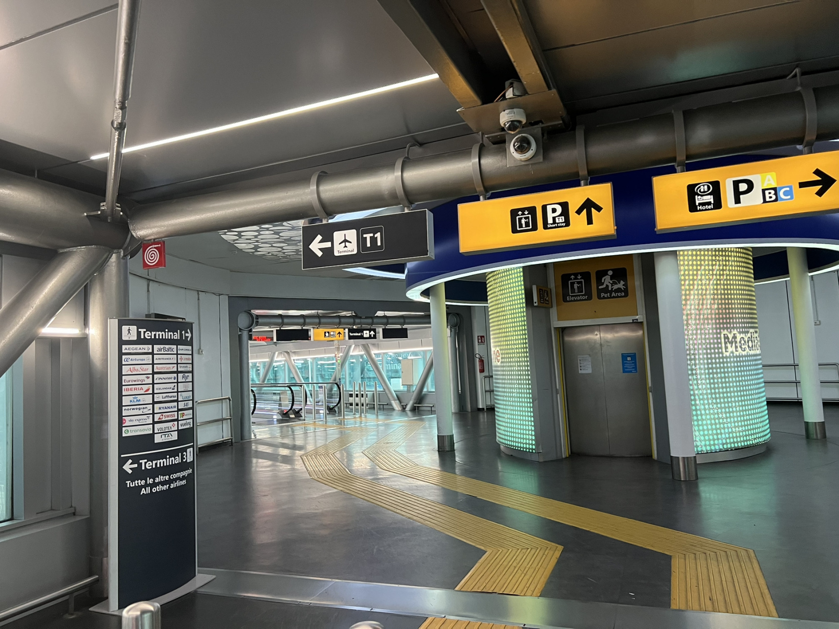 关于罗马fco机场t1到t3航站楼 一个人出远门,实属不易.