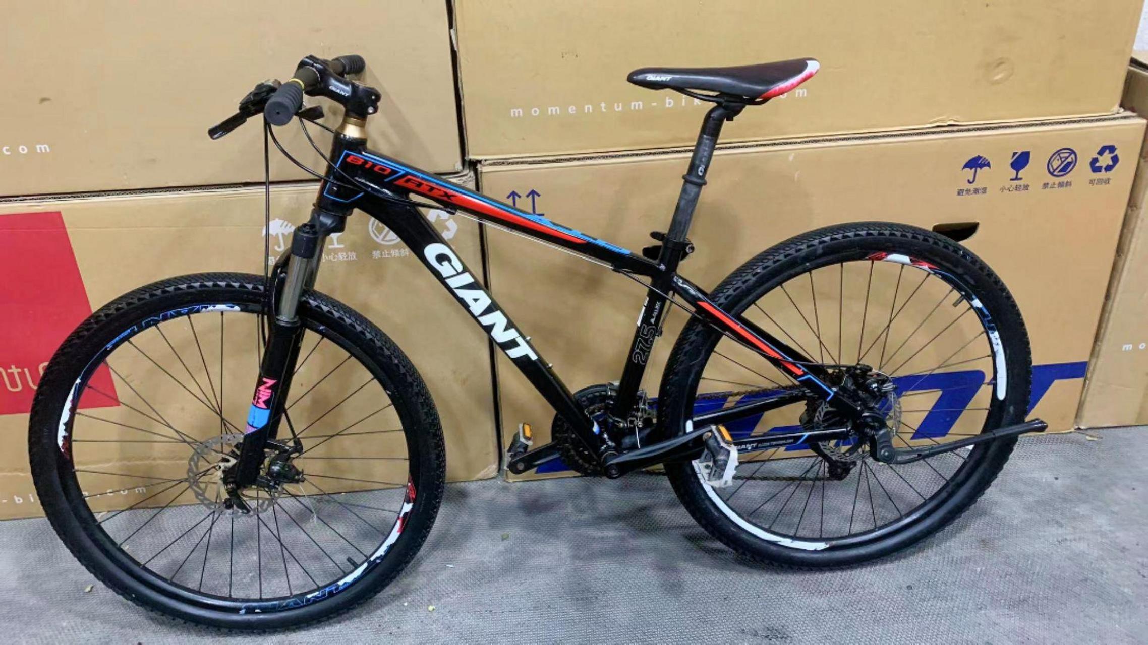 捷安特atx810.27速碟刹,27.5轮毂,1298元.