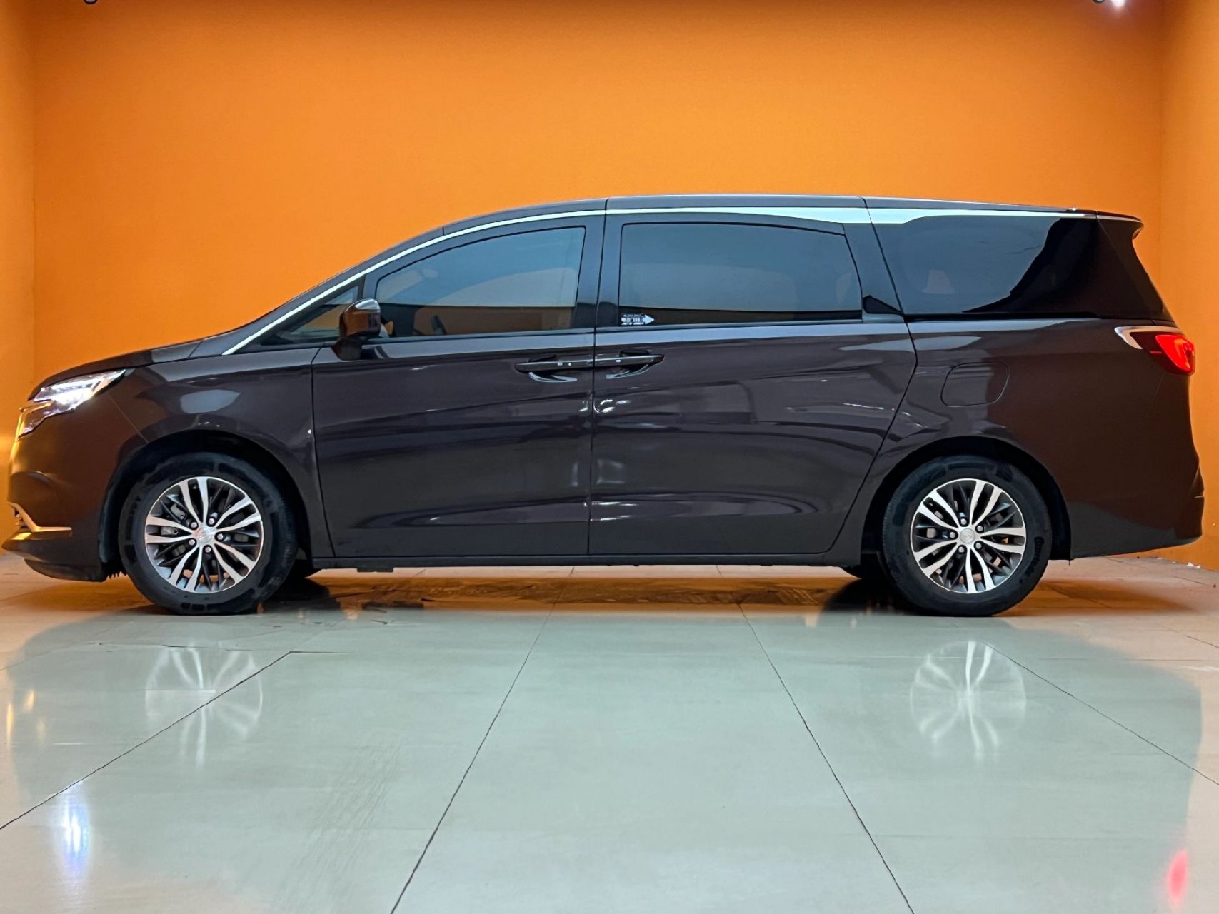 21年5月 别克gl8 2021款 es 陆尊 653t 舒适型 公里数26000 2.