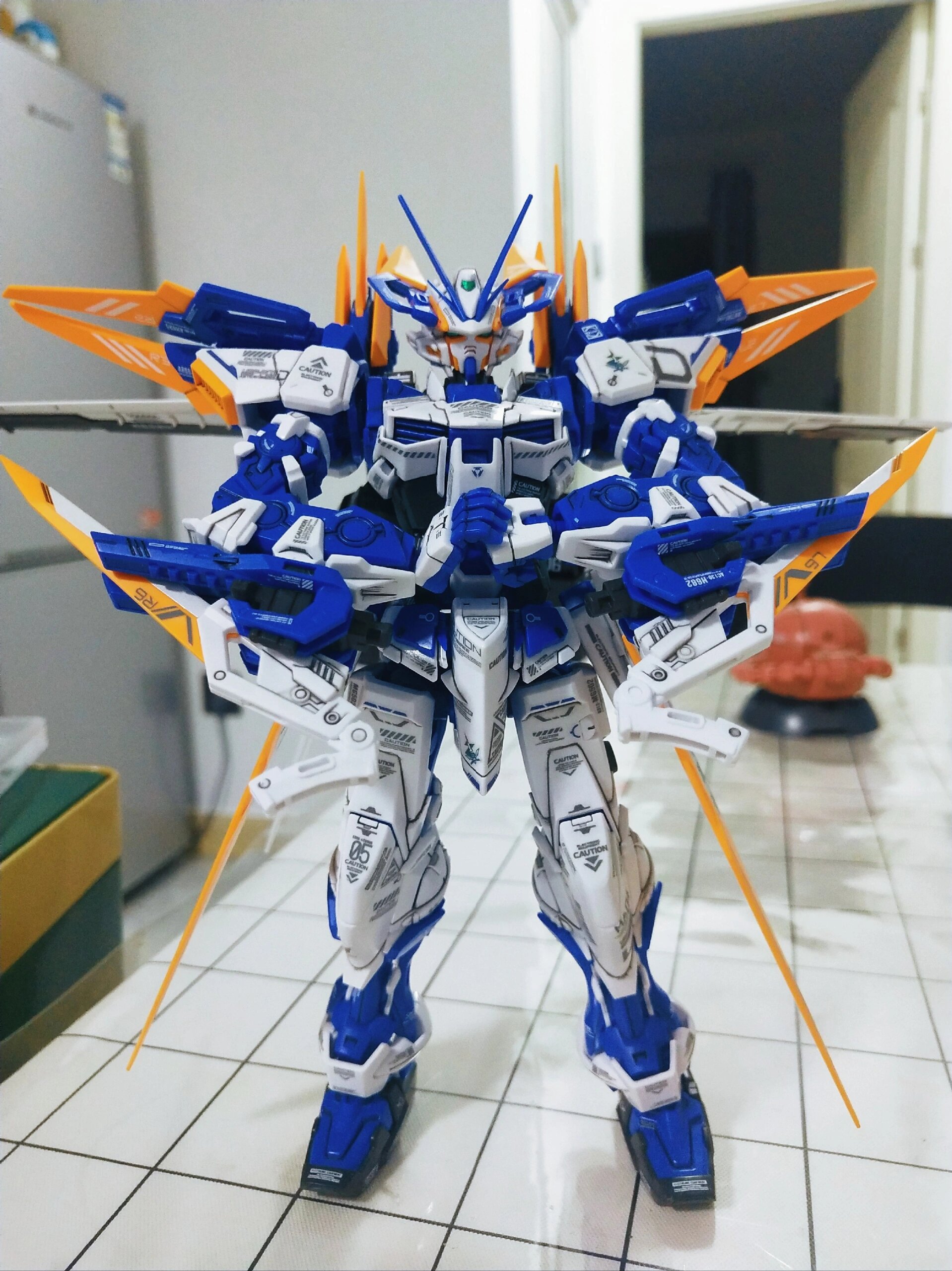 万代模型-蓝异端d型