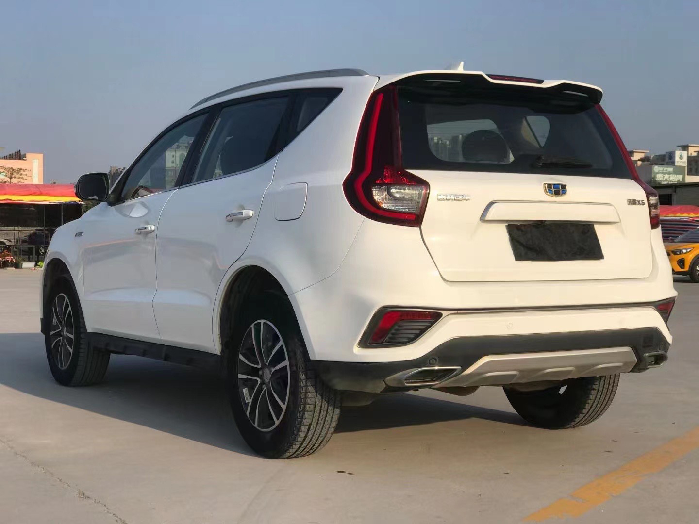 吉利自动档,城市suv 新到19年吉利远景x6,1.