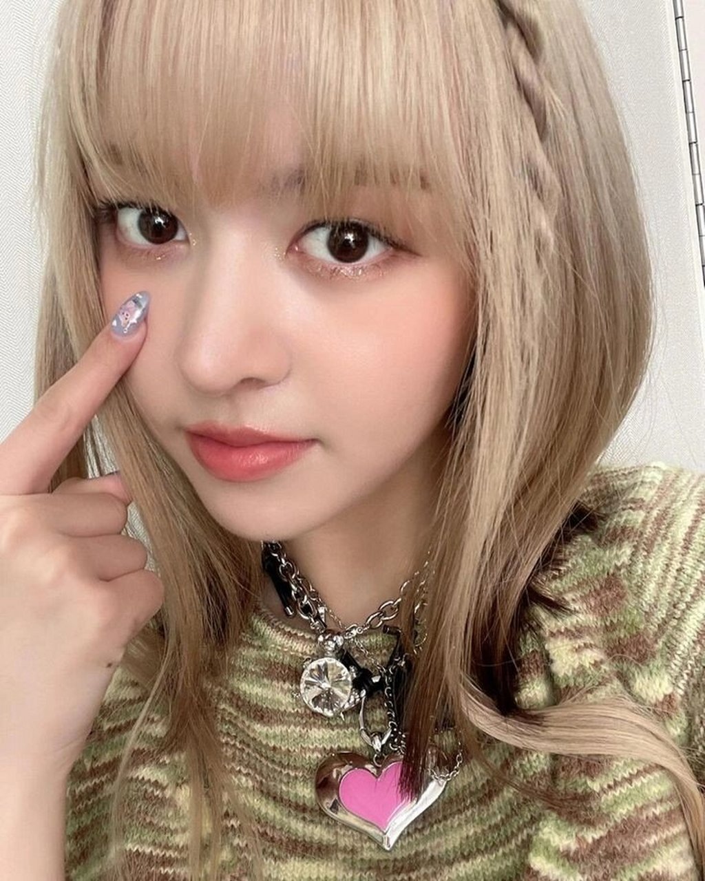 nimxx-lily朴珍头像