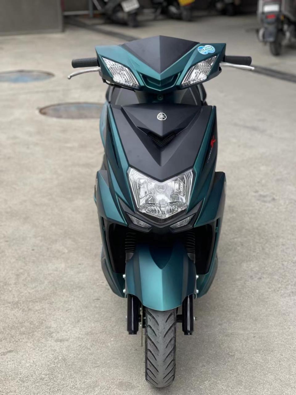 墨绿色- 正品雅马哈尚领125cc 现秒2680元