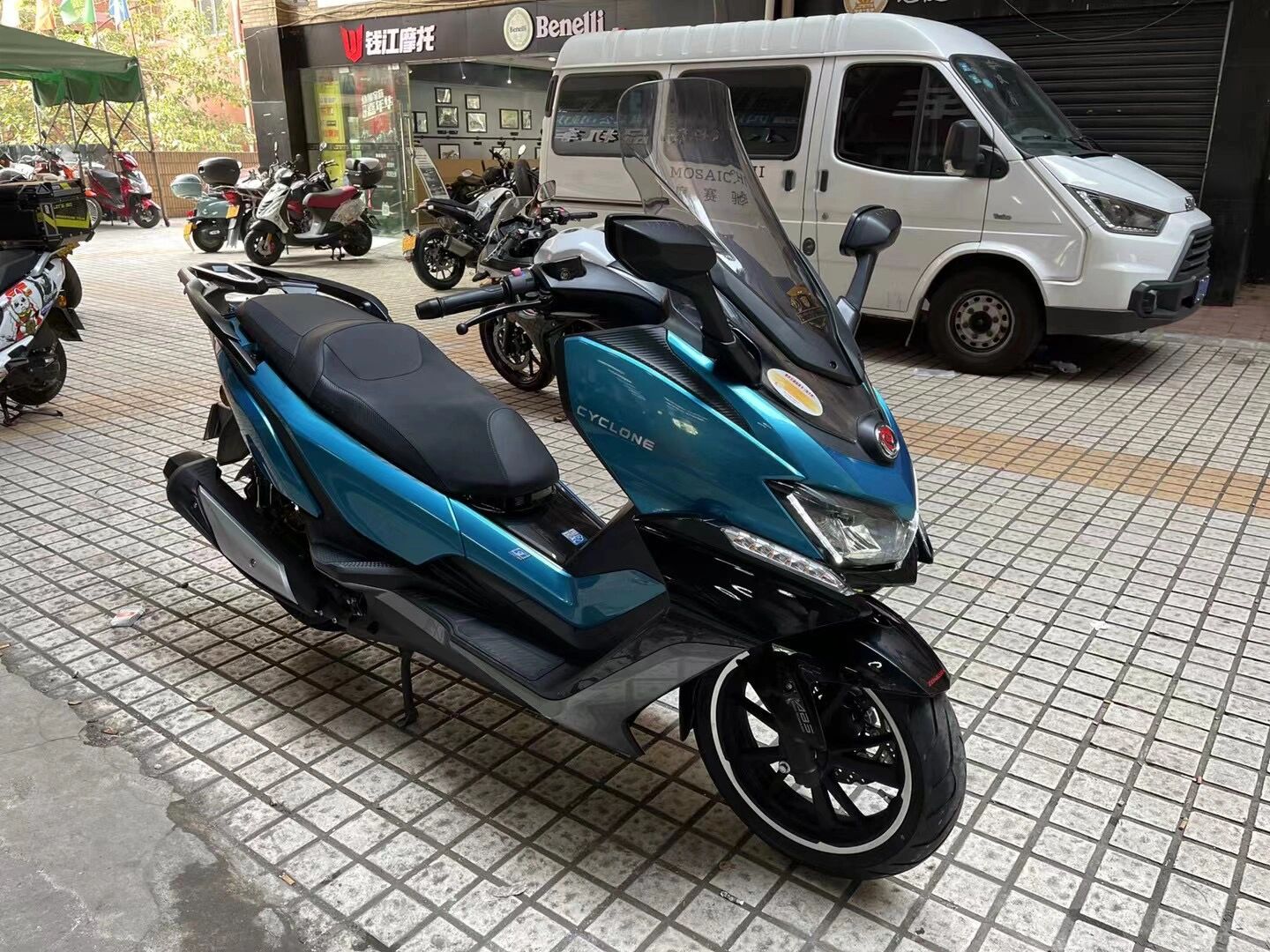 赛科龙rt3  赛科龙rt3智慧版,顶配,tft仪表,电喷水冷250排量,前后abs
