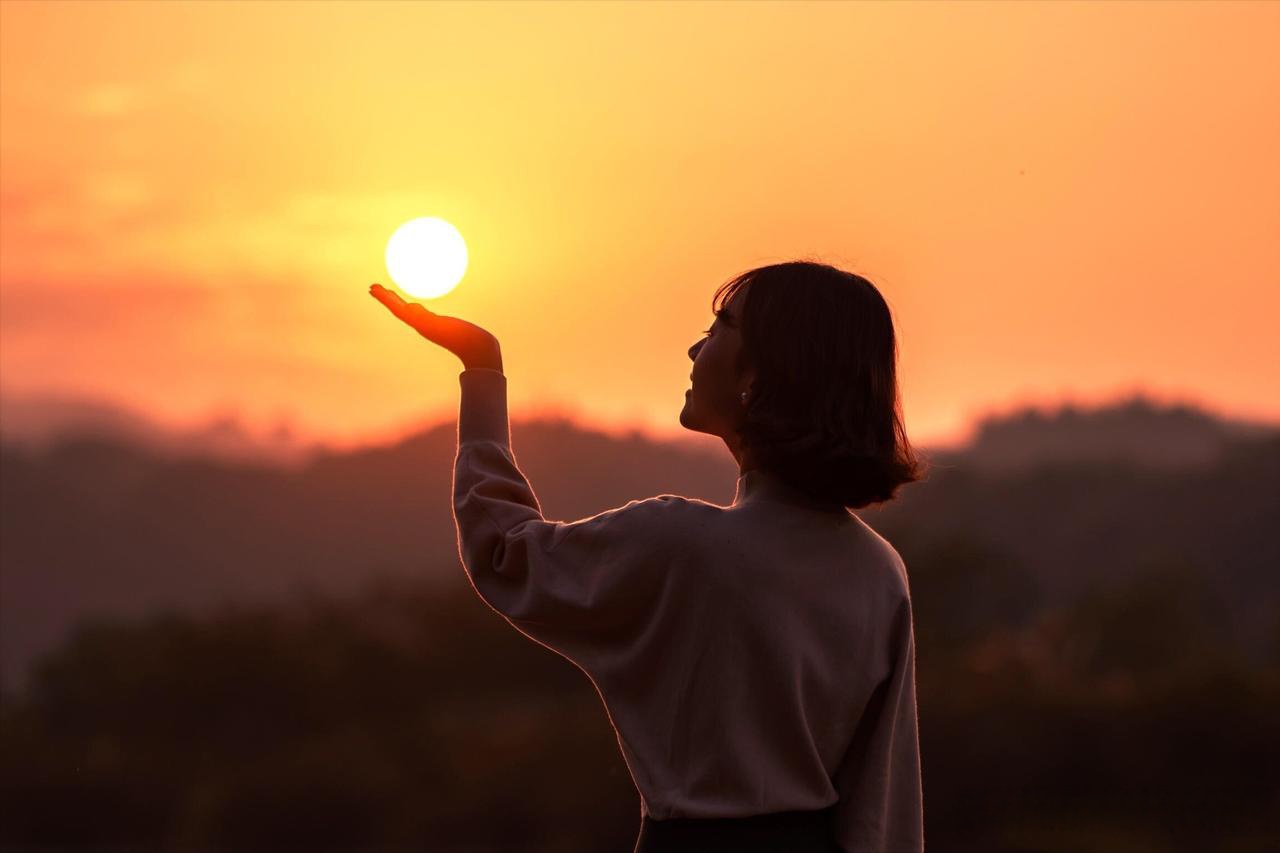 说起过年的话题每年都说;可是对于一个没钱回家过