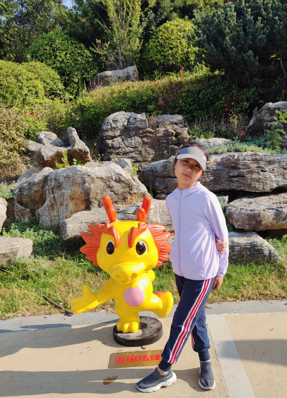 青岛象耳山公园7715 周末一早带孩子去爬了象耳山7215,听劝不